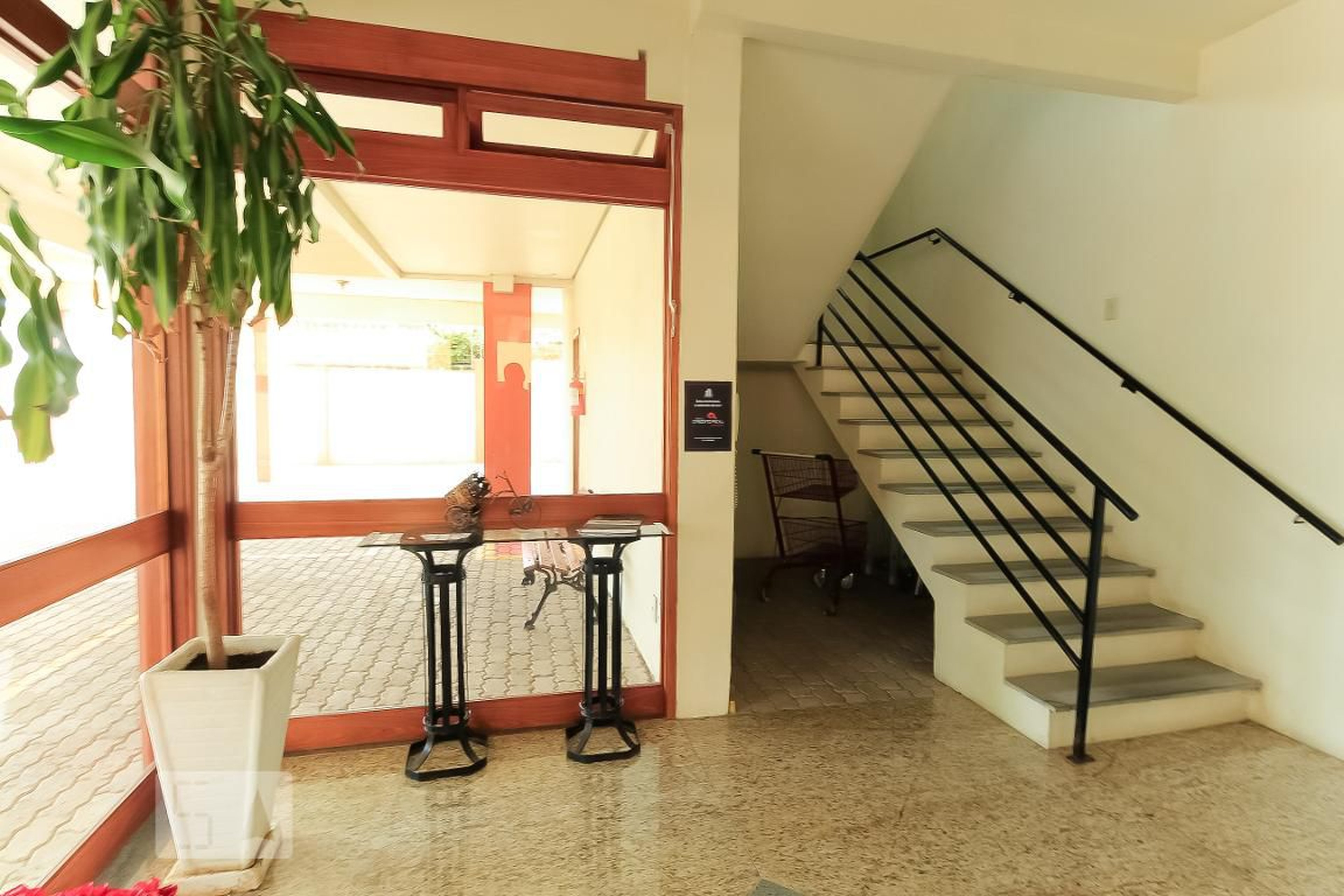 Hall - Edifício Piazza Monegat