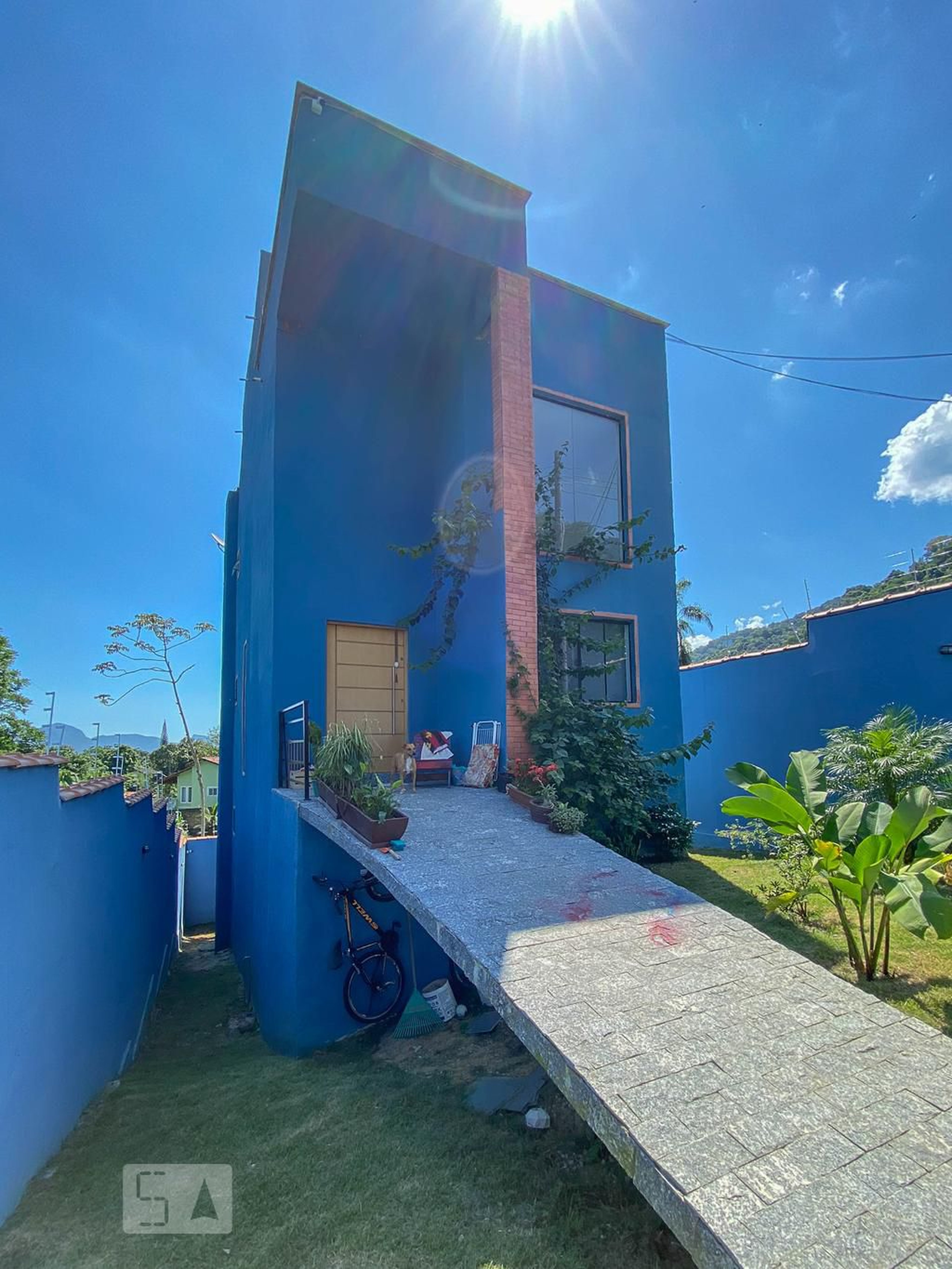 Fachada Condomínio em Estrada Antônio Barbosa, 656