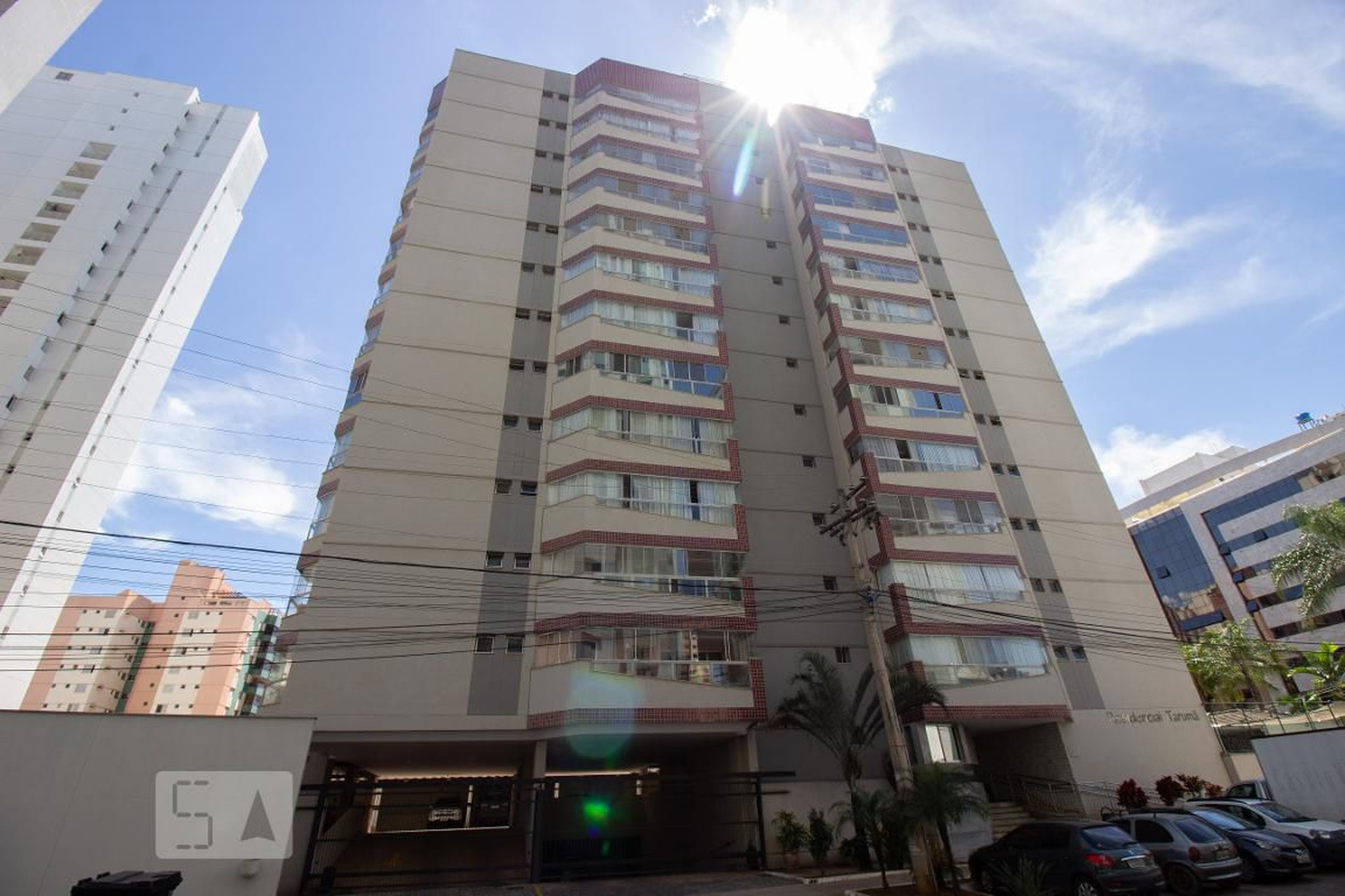 Fachada Condomínio em Rua 9, 12