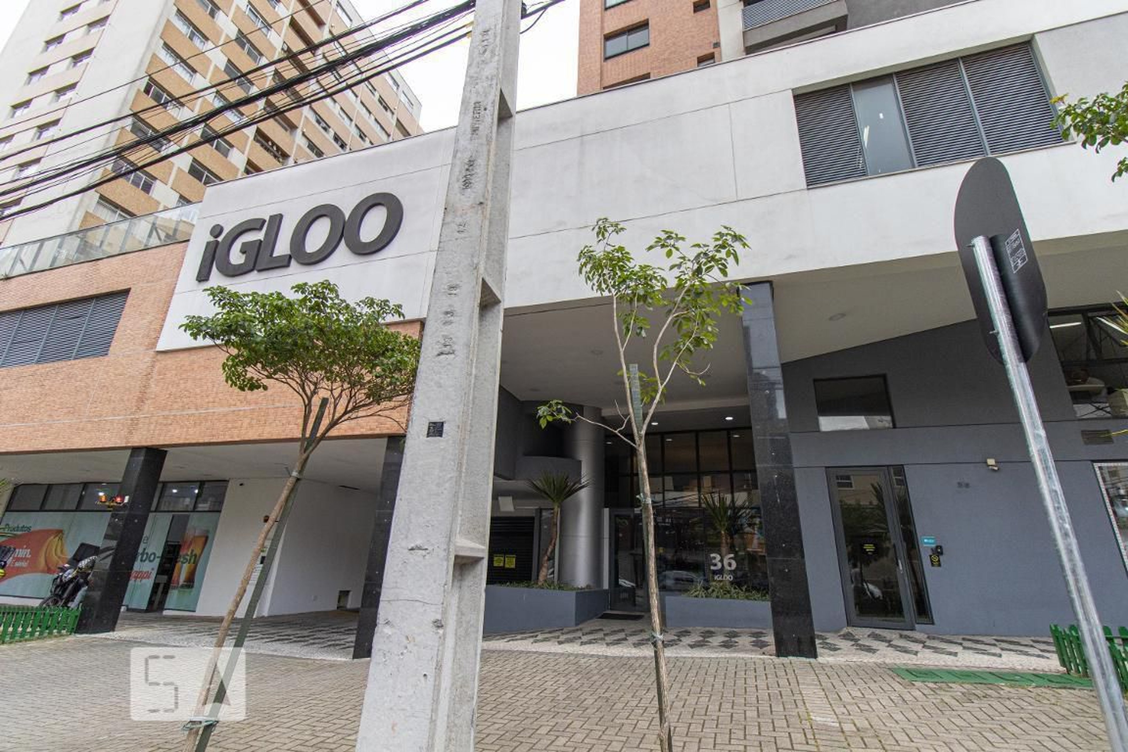 Fachada do Condomínio Condomínio Igloo