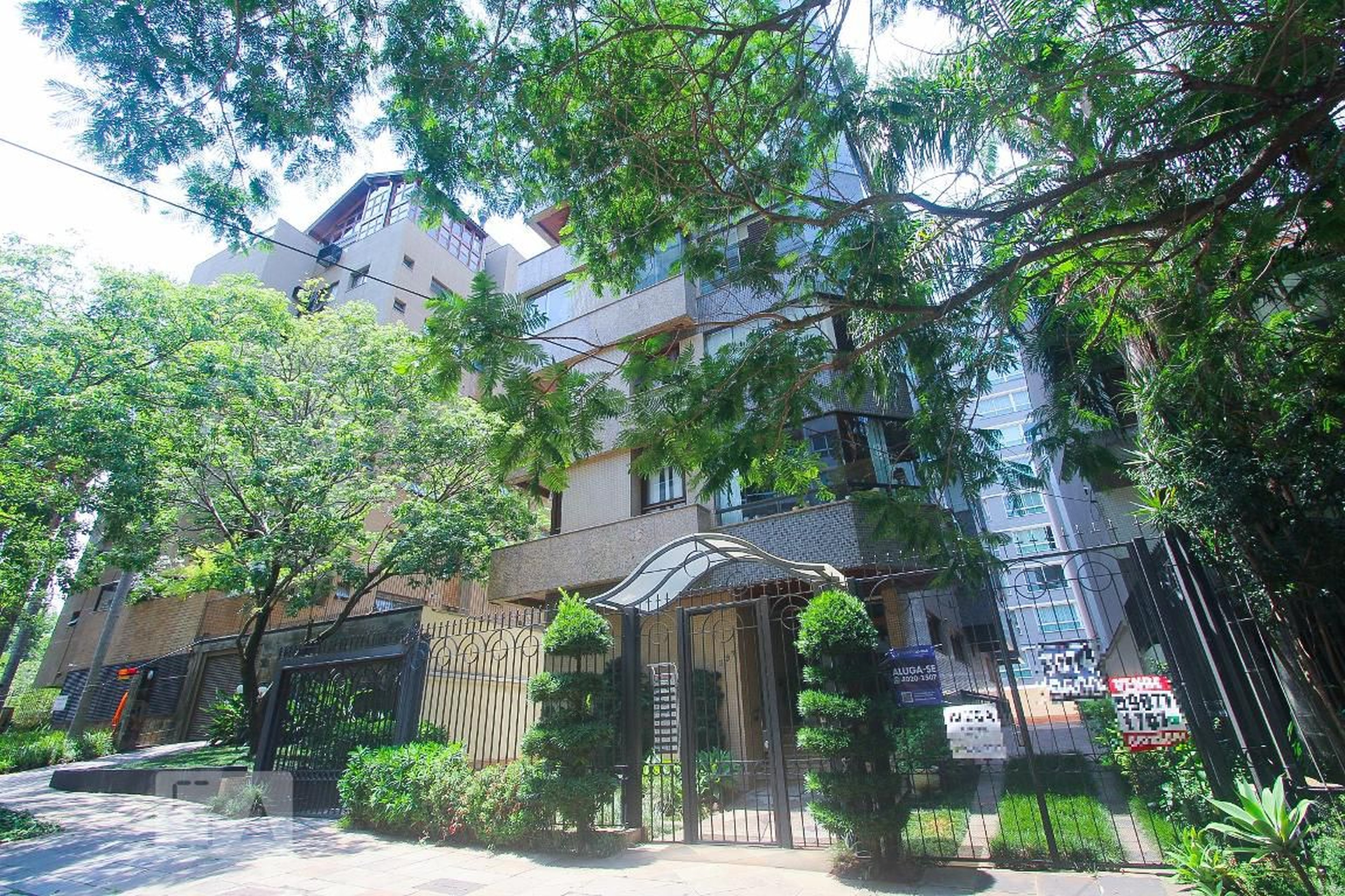 FACHADA Condomínio em Rua Jaraguá, 397