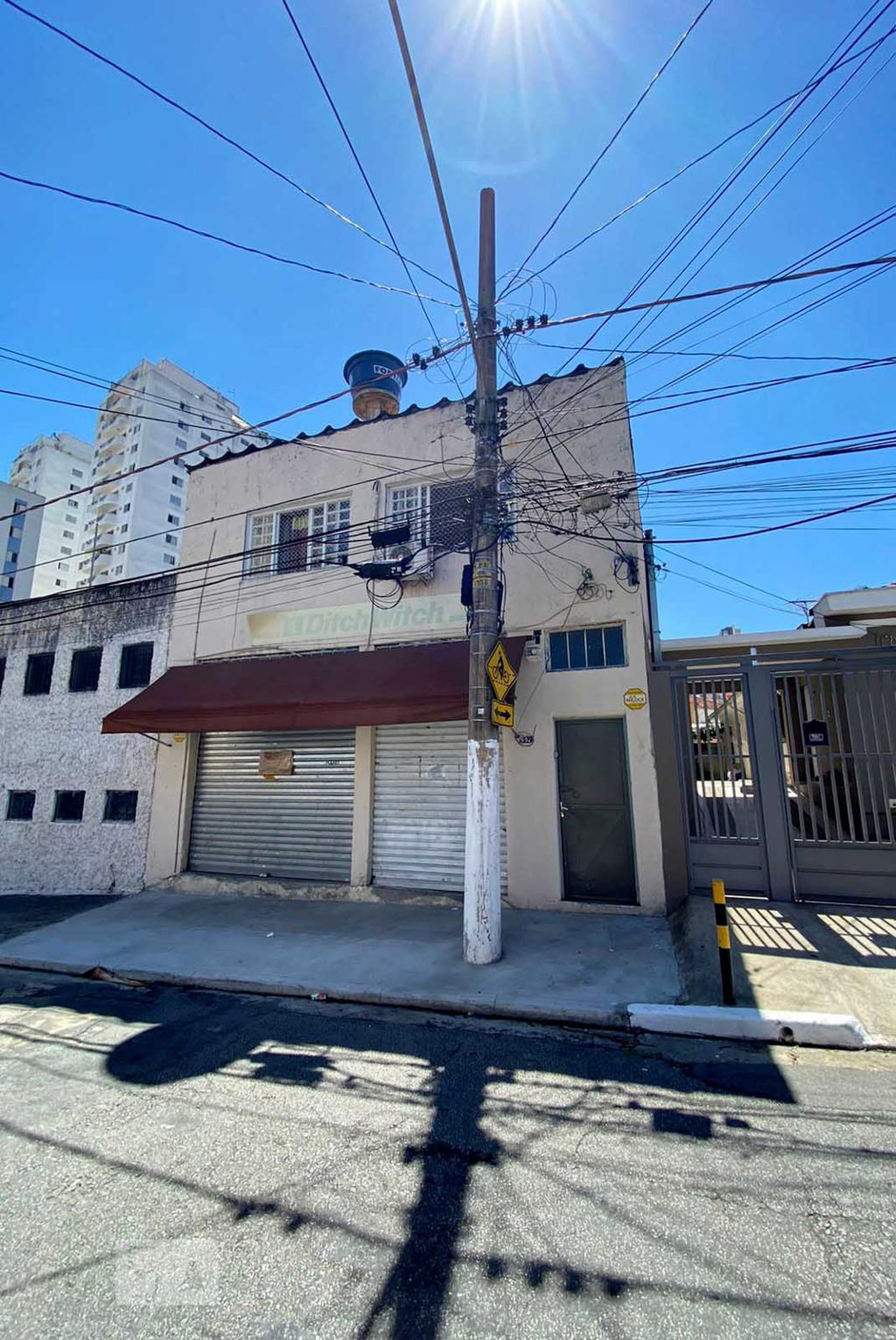 Fachada Condomínio em Rua Dom Sebastião do Rego, 692