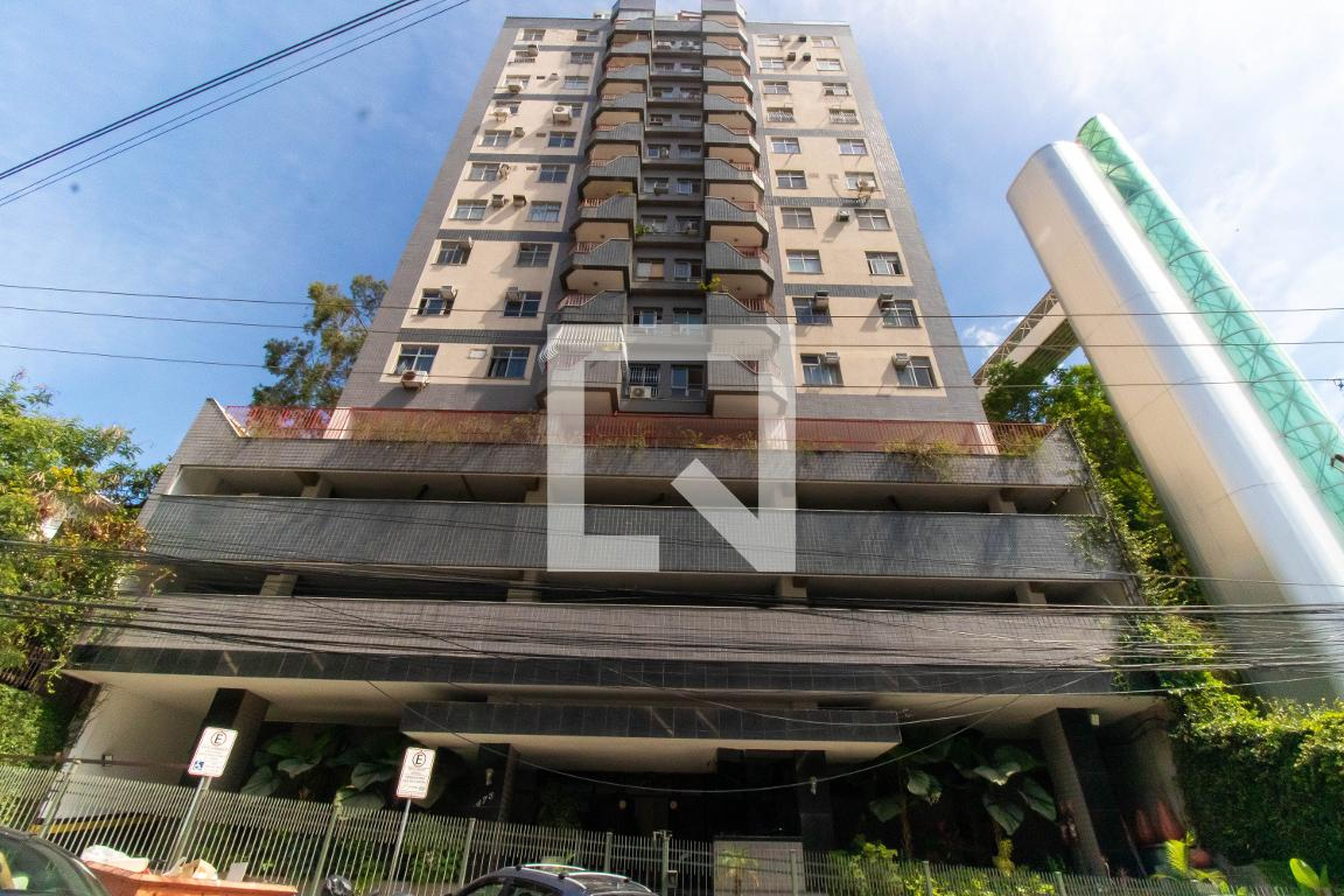 Fachada Condomínio Tour de Notre Dame