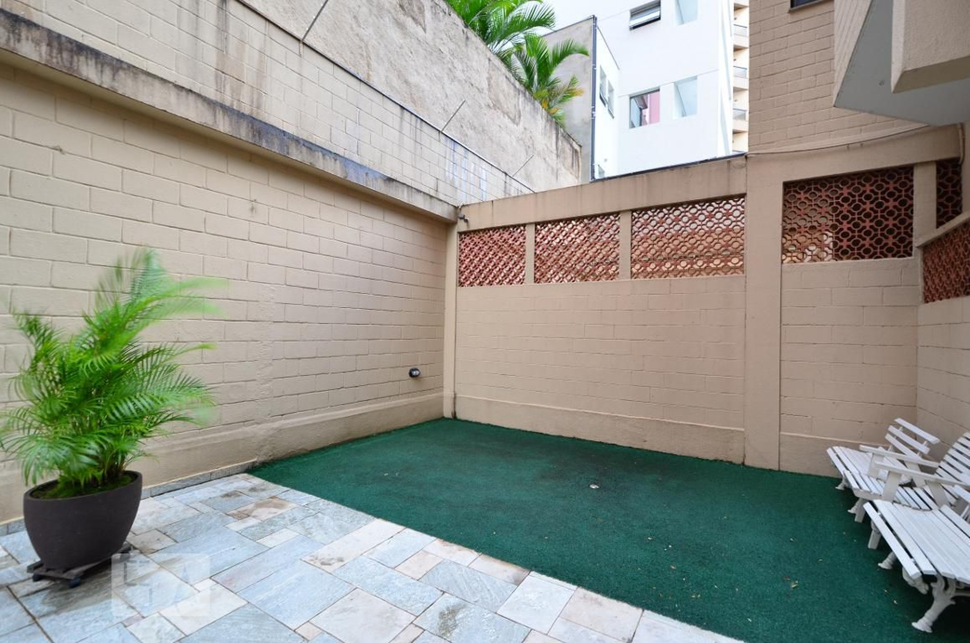 Área Externa - Monte Alegre