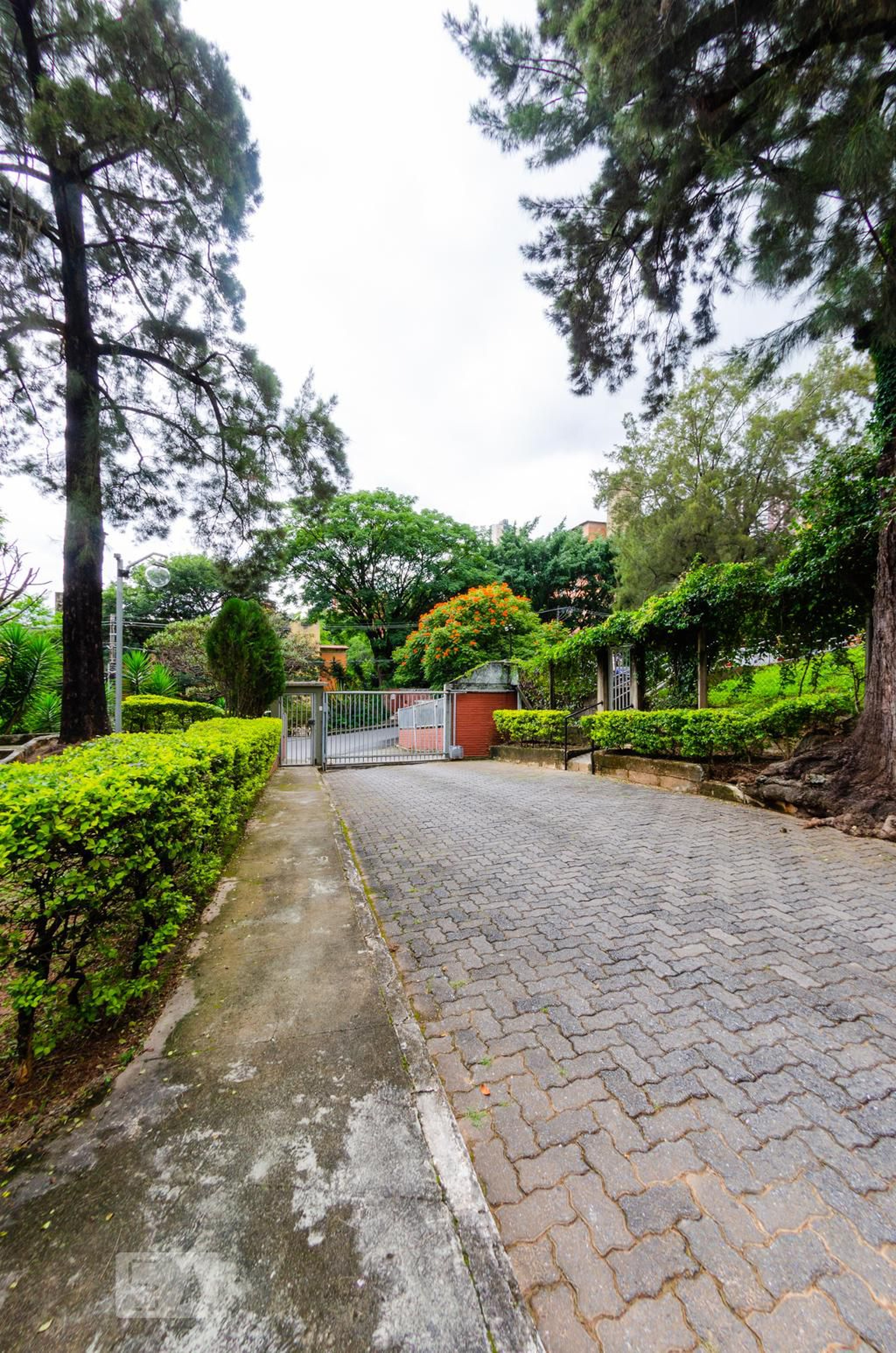 Entrada - Edifício Metatron