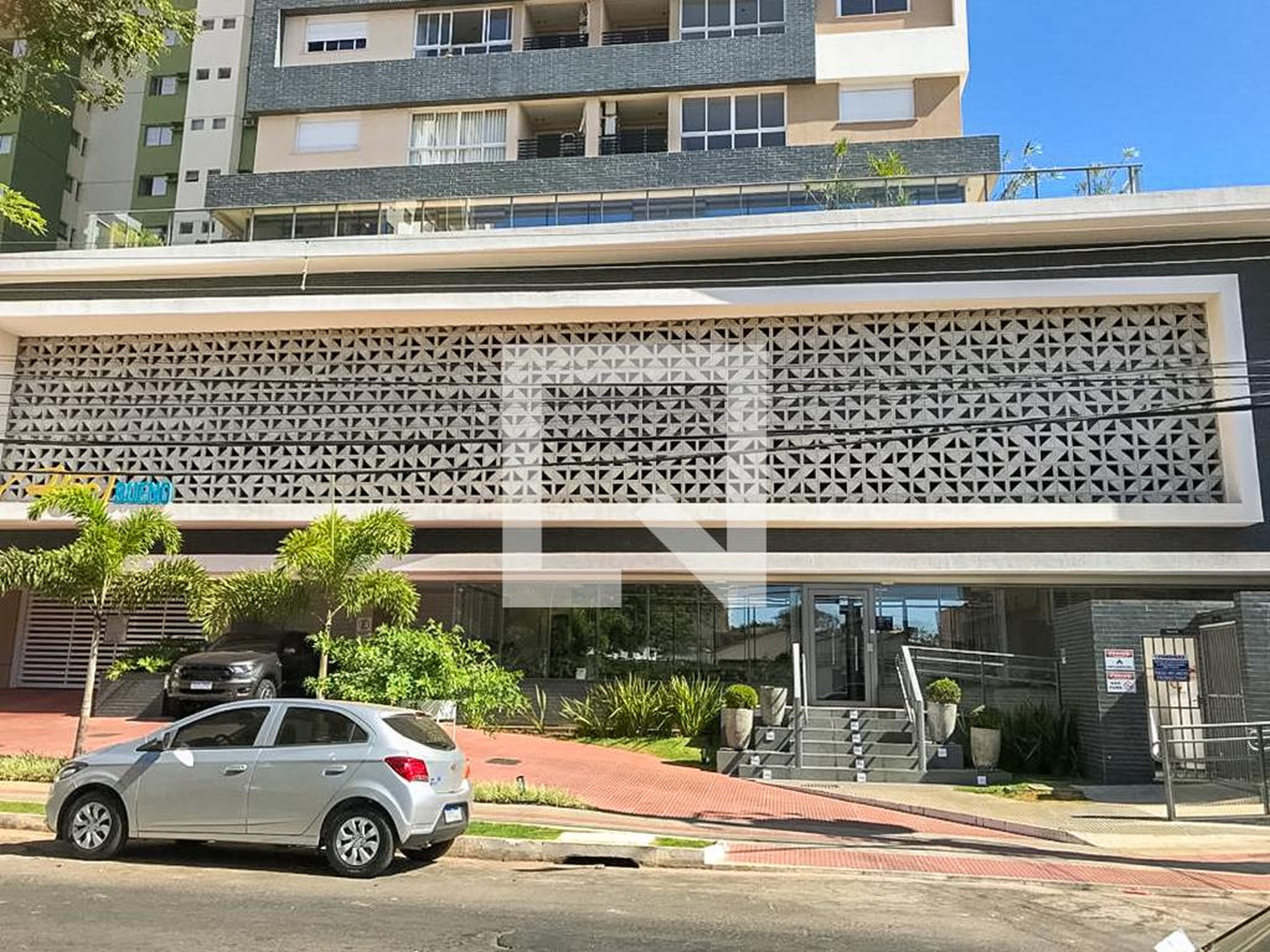 Fachada do Condomínio Condomínio em Rua T 28, 2503