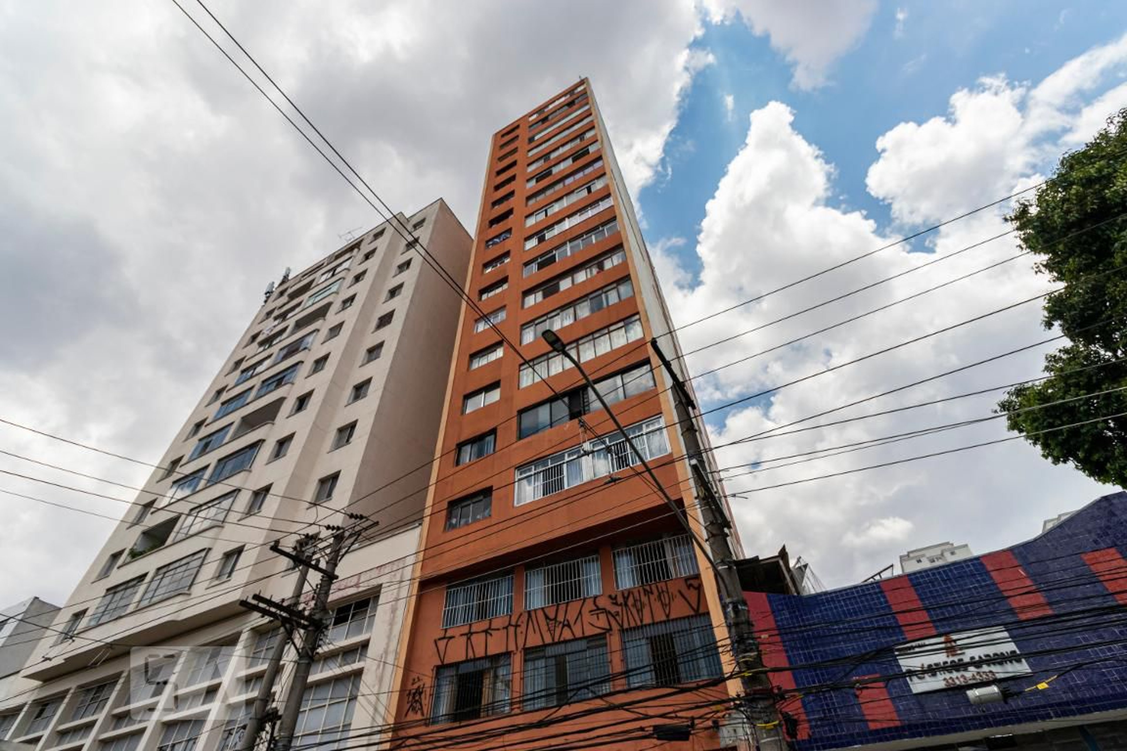 Fachada Condomínio em Avenida Rangel Pestana, 163