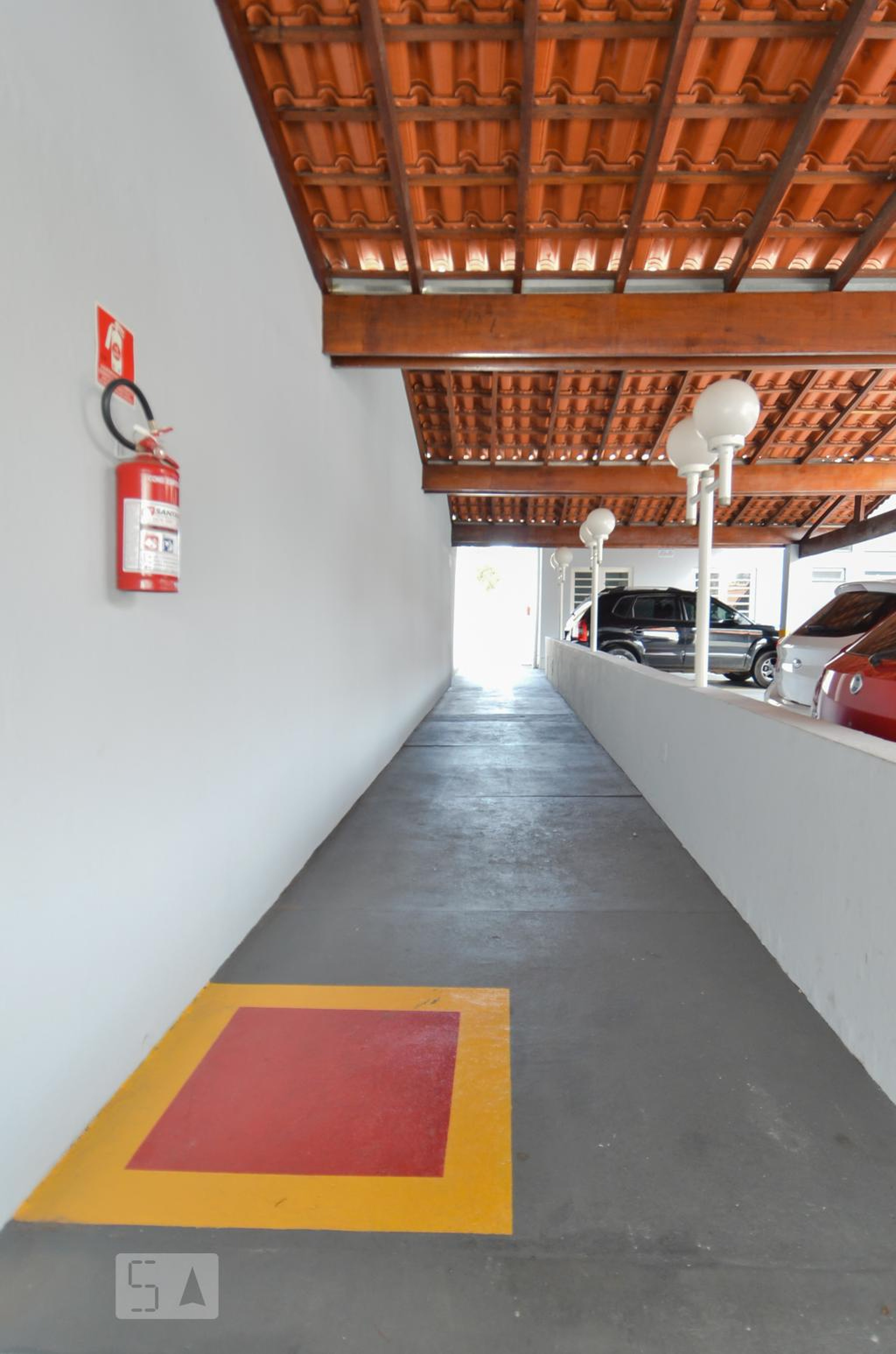 Entrada Social - Edifico Laís