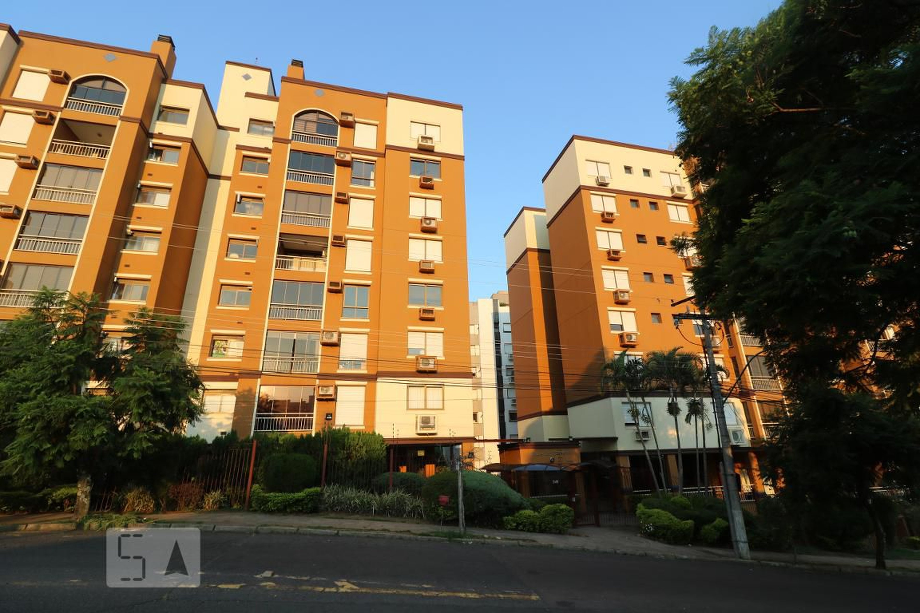 Fachada do Condomínio Edifício Villa de Espana I