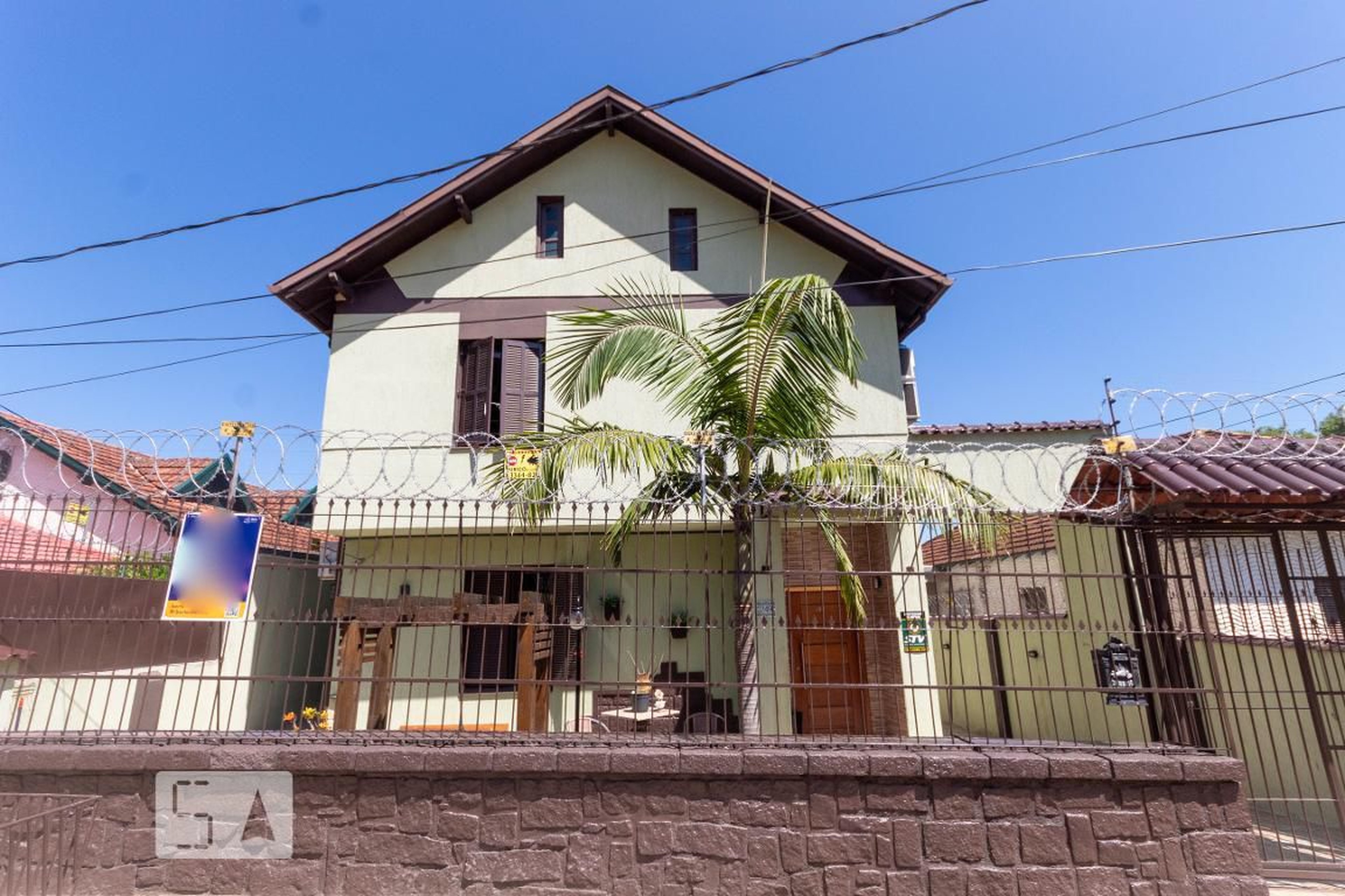 Fachada Condomínio em Rua Oscar Tollens, 249