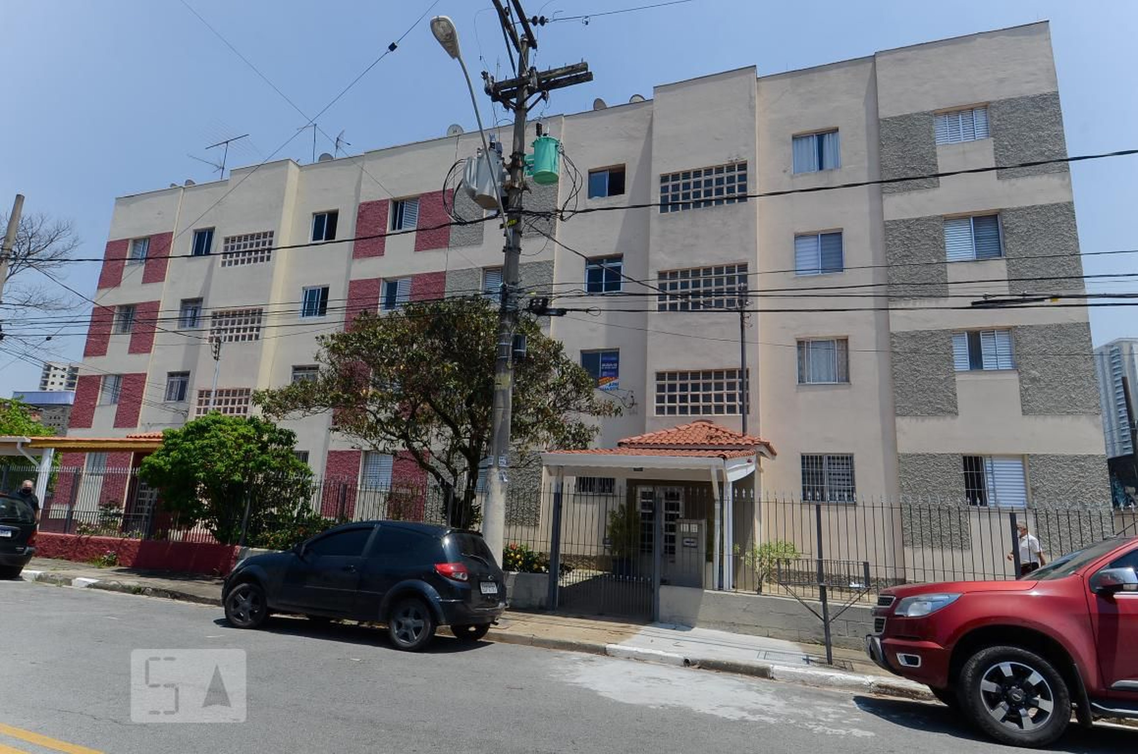 Fachada Condomínio em Rua Doutor Sebastião Ferraz, 222