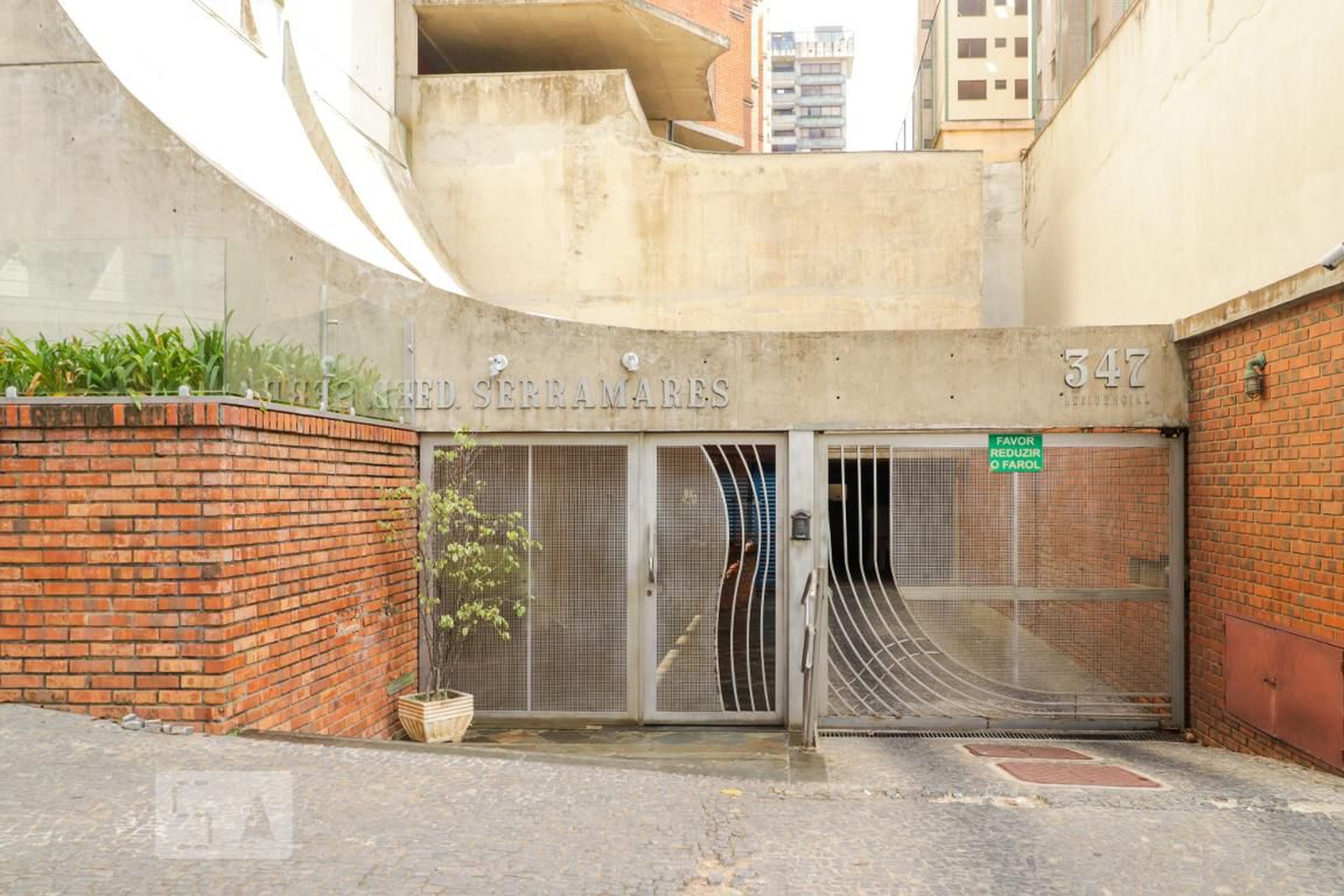 Fachada do Prédio Edifício Serramares