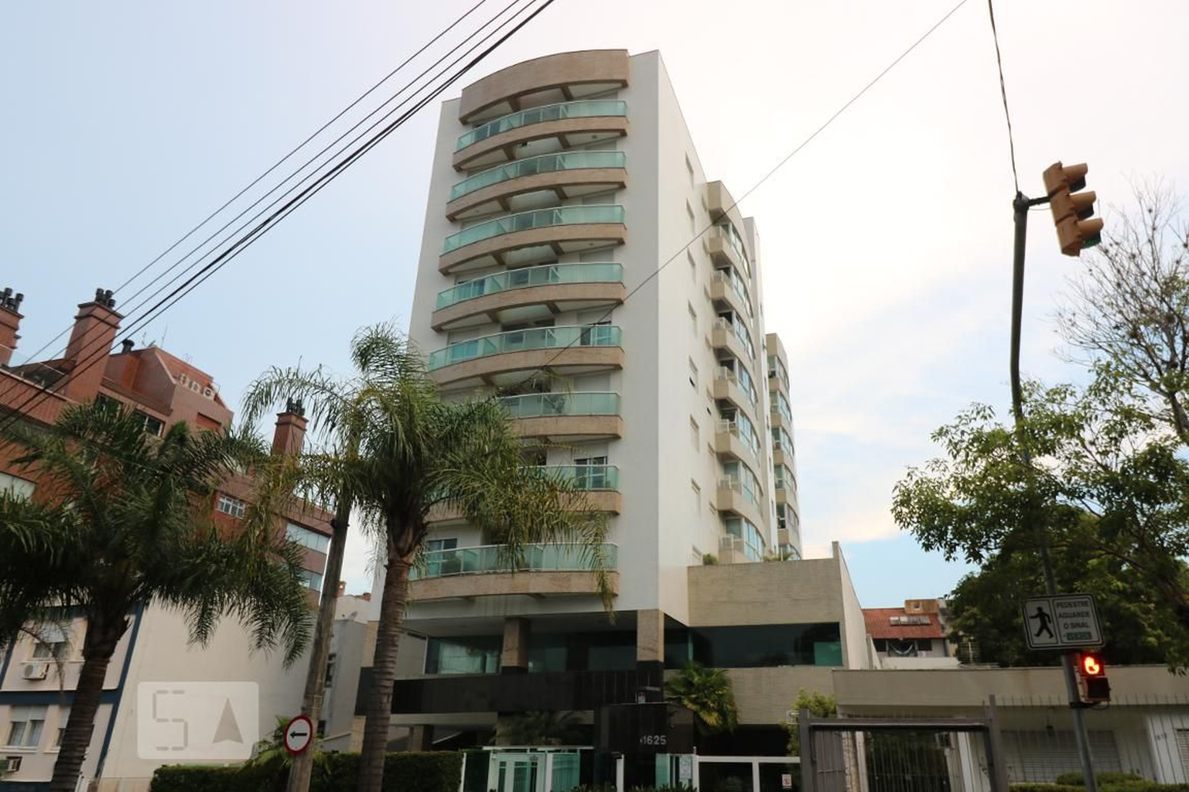 Fachada do Prédio Condomínio Porto do Sol