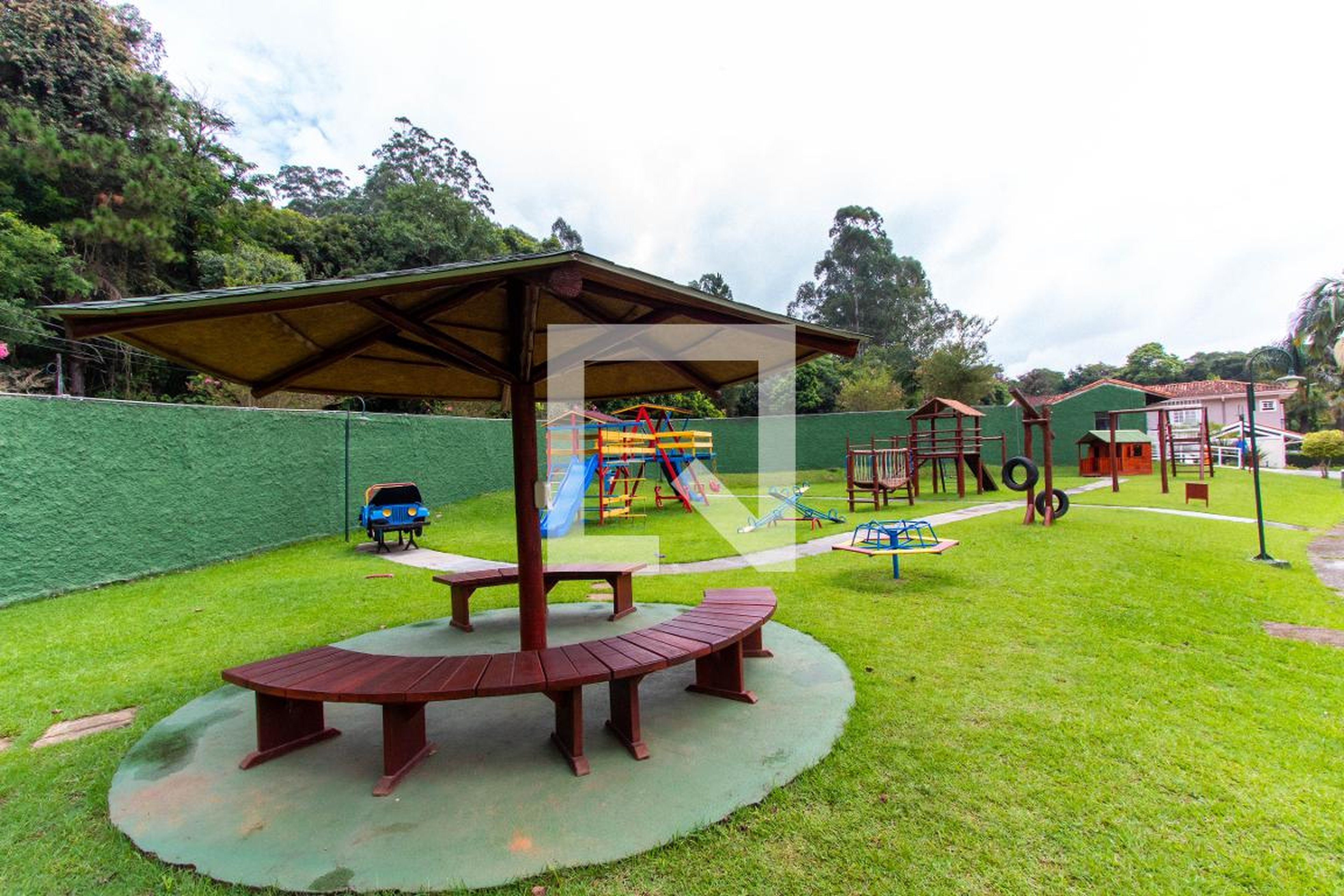 Playground - Carmel Fechado  Cotia