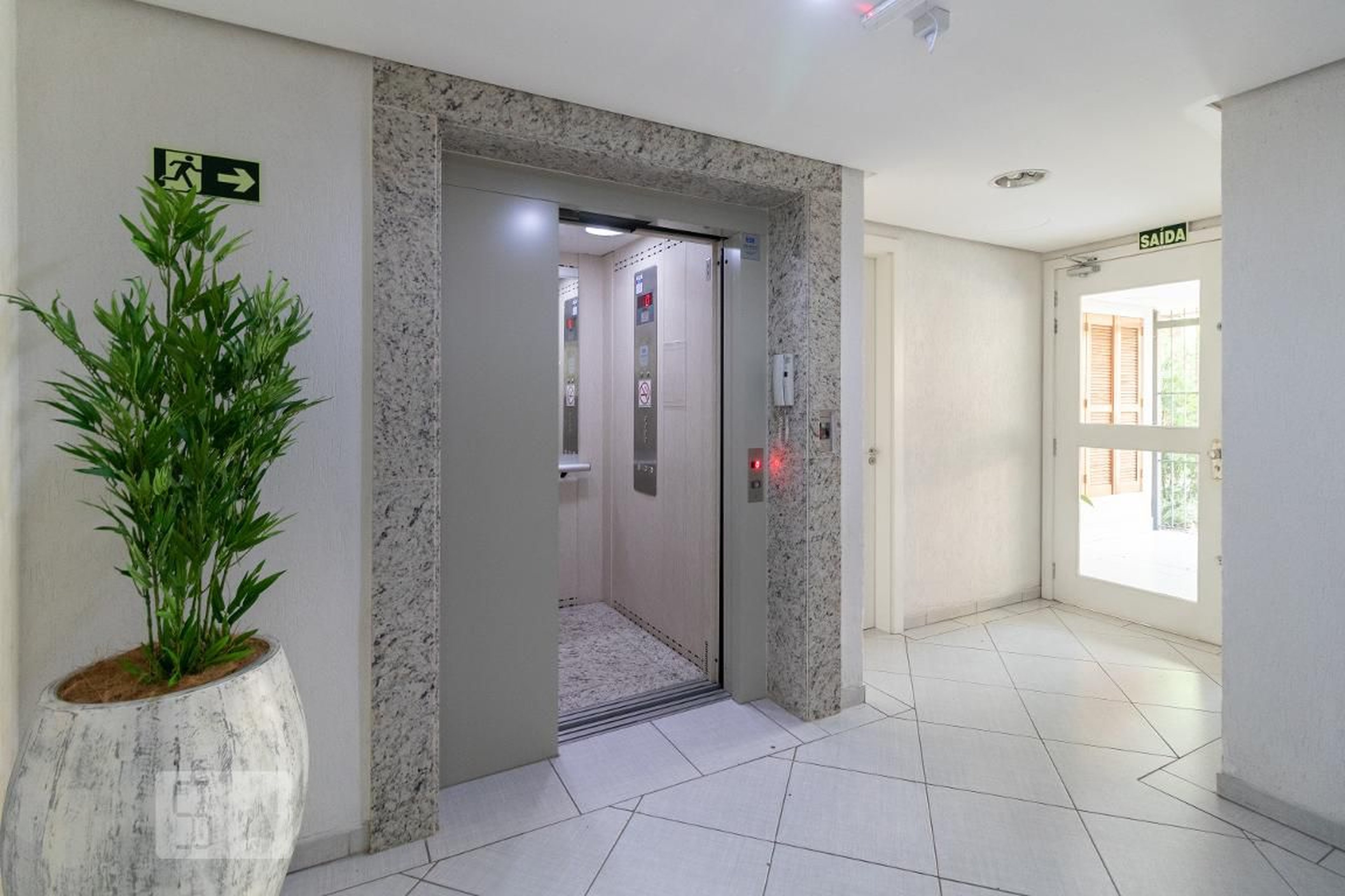 Elevador - Residencial Don Lavico