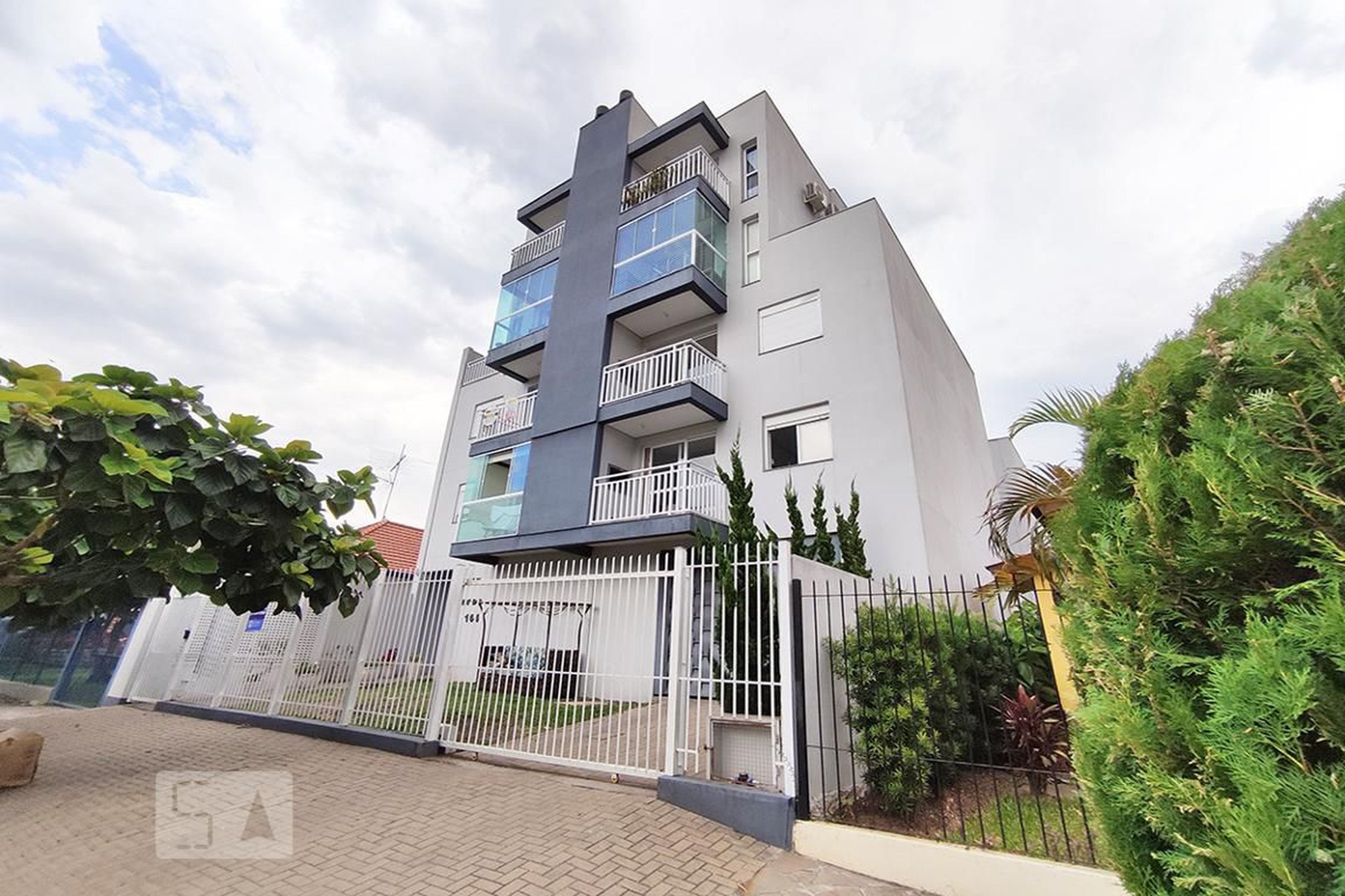 Fachada do Condomínio Condomínio em Rua Uruguaiana, 144