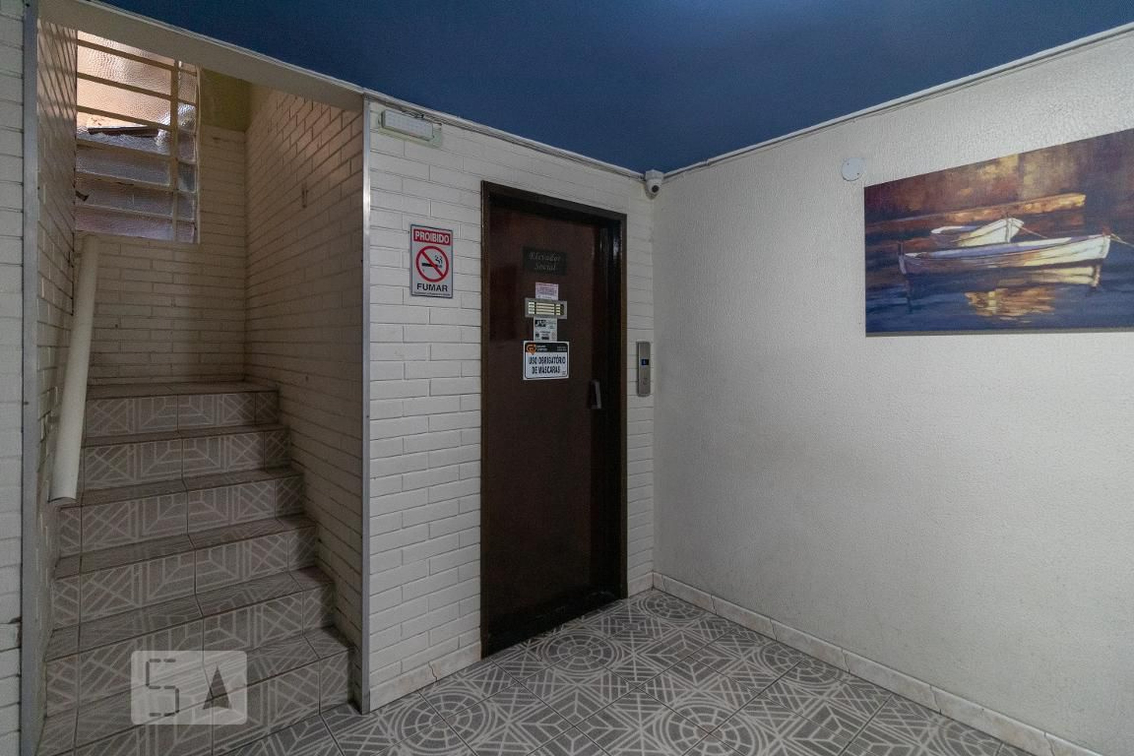 Elevador - Edifício Universo