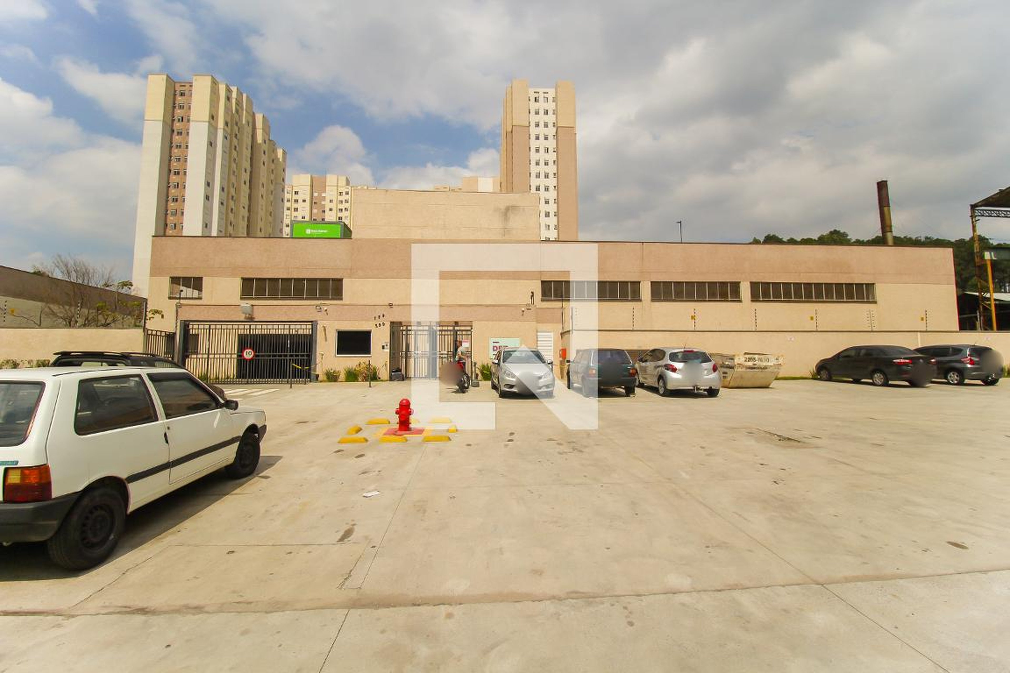 Fachada do Prédio Condomínio Dez Cerejeira