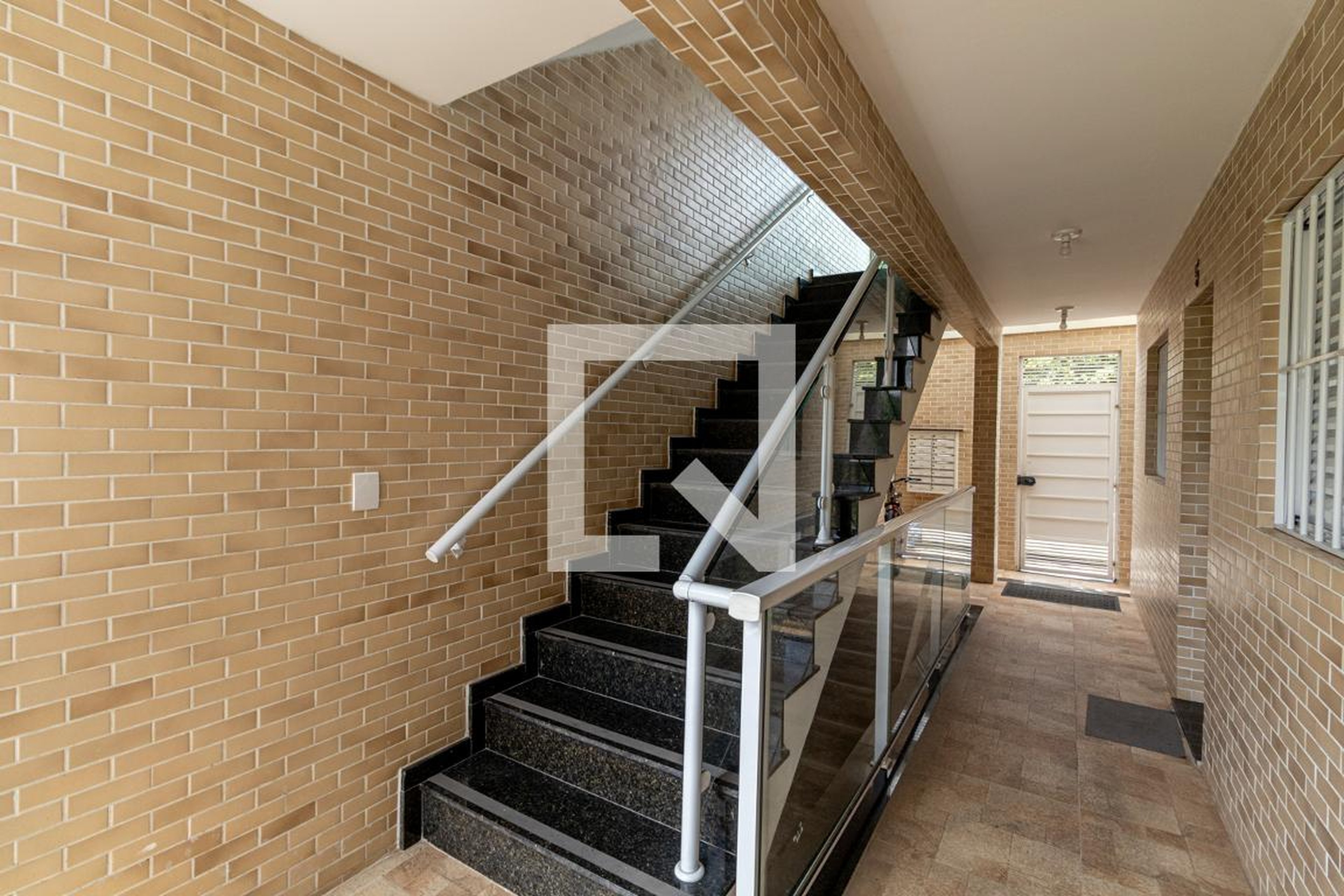 Área Comum - Luiza Botoli Cubateli