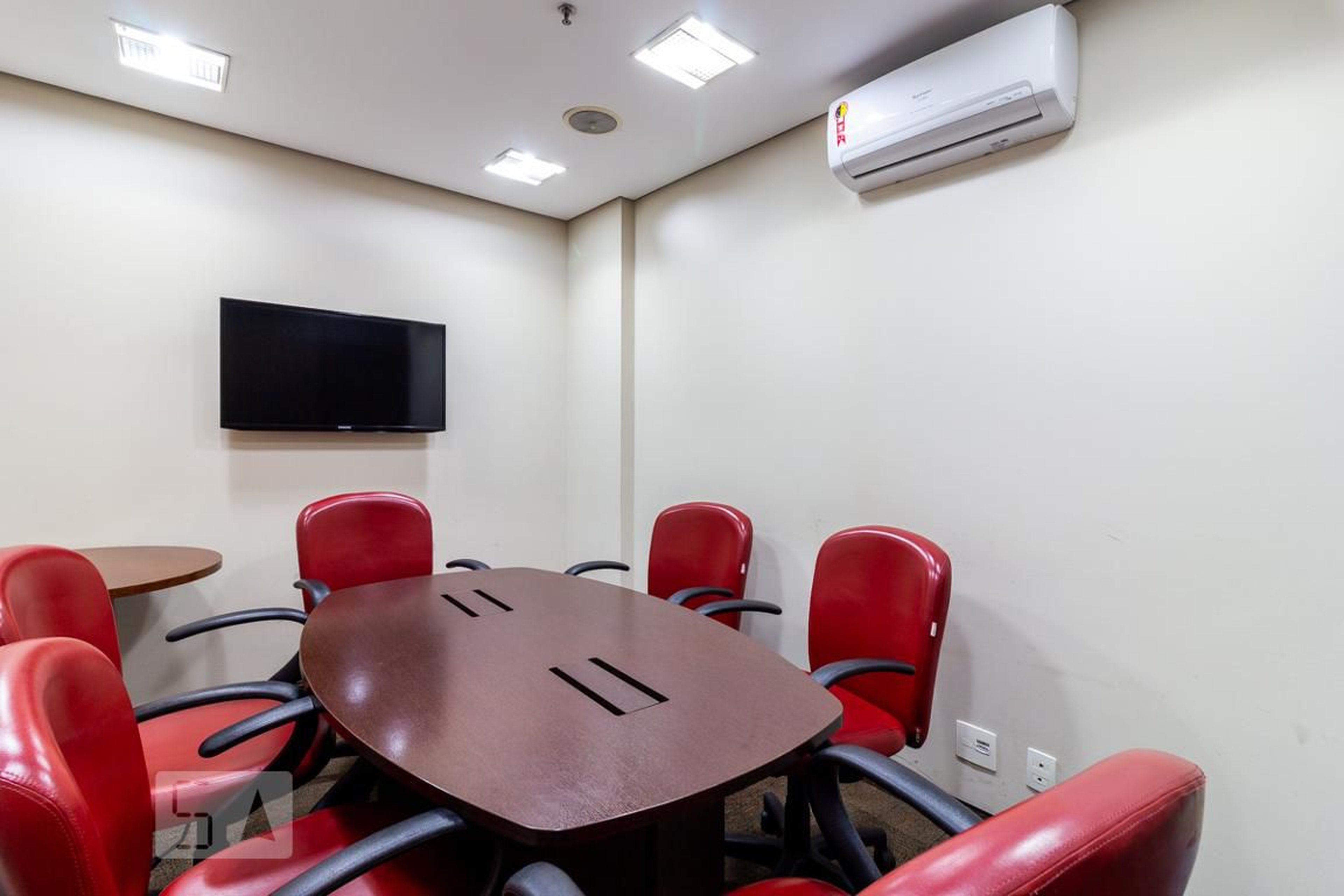 Sala de Reunião - Clarion Faria Lima