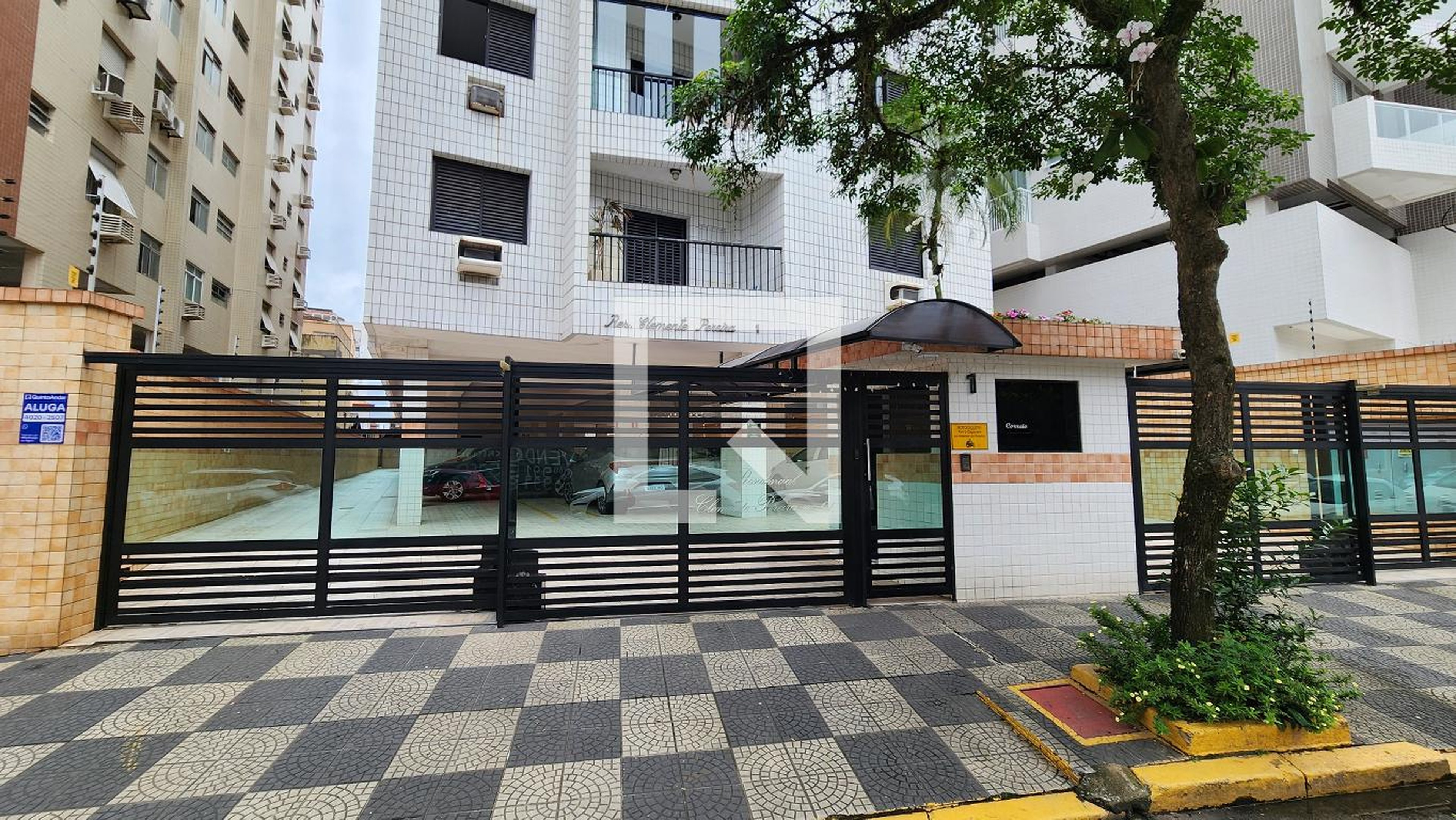 Fachada Residencial José Clemente Pereira