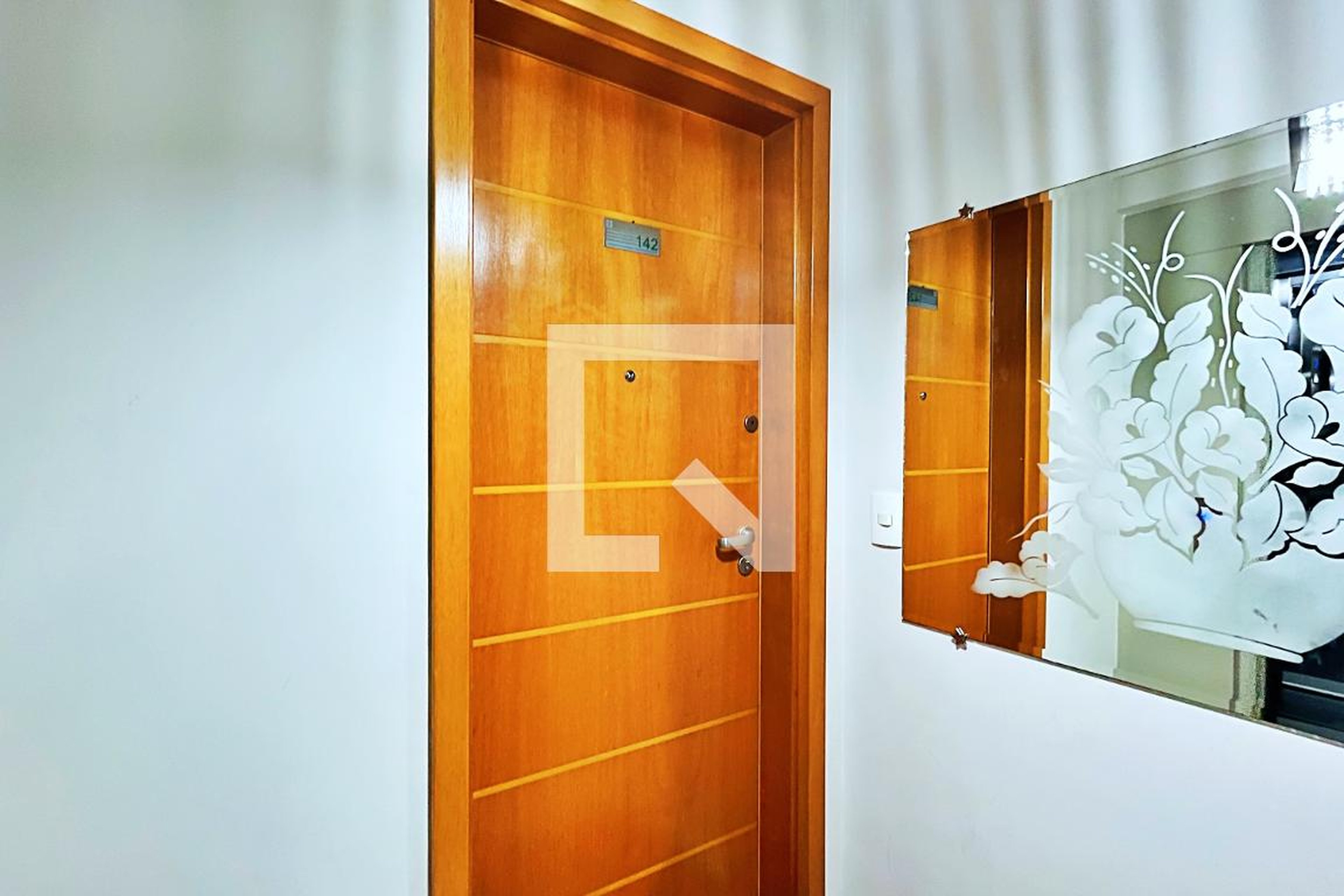 Hall de entrada - Via Jardins do Bosque