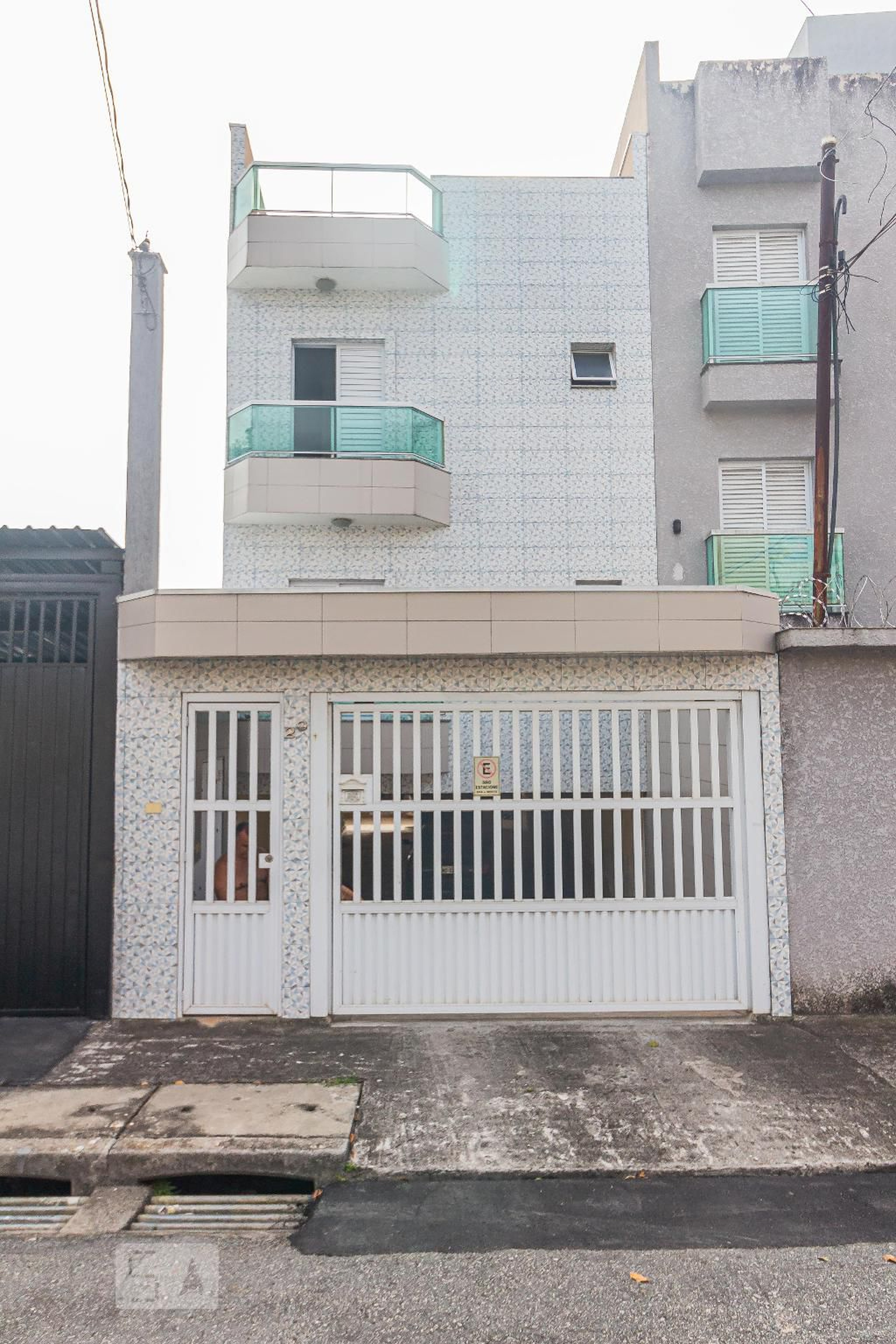 Fachada do Prédio Condomínio em Rua Francisco Inácio, 29