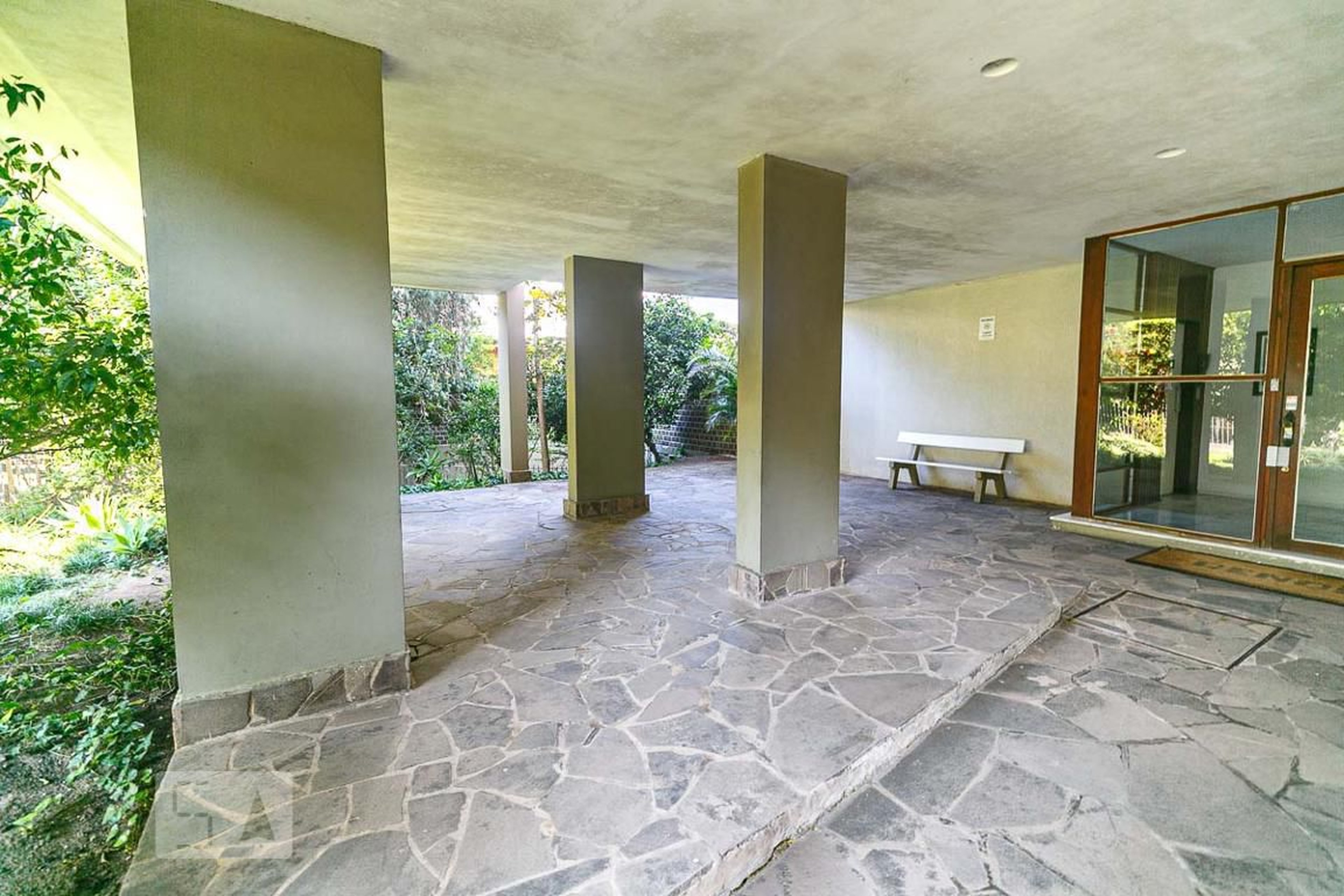 Área Externa - Edifício Renoir