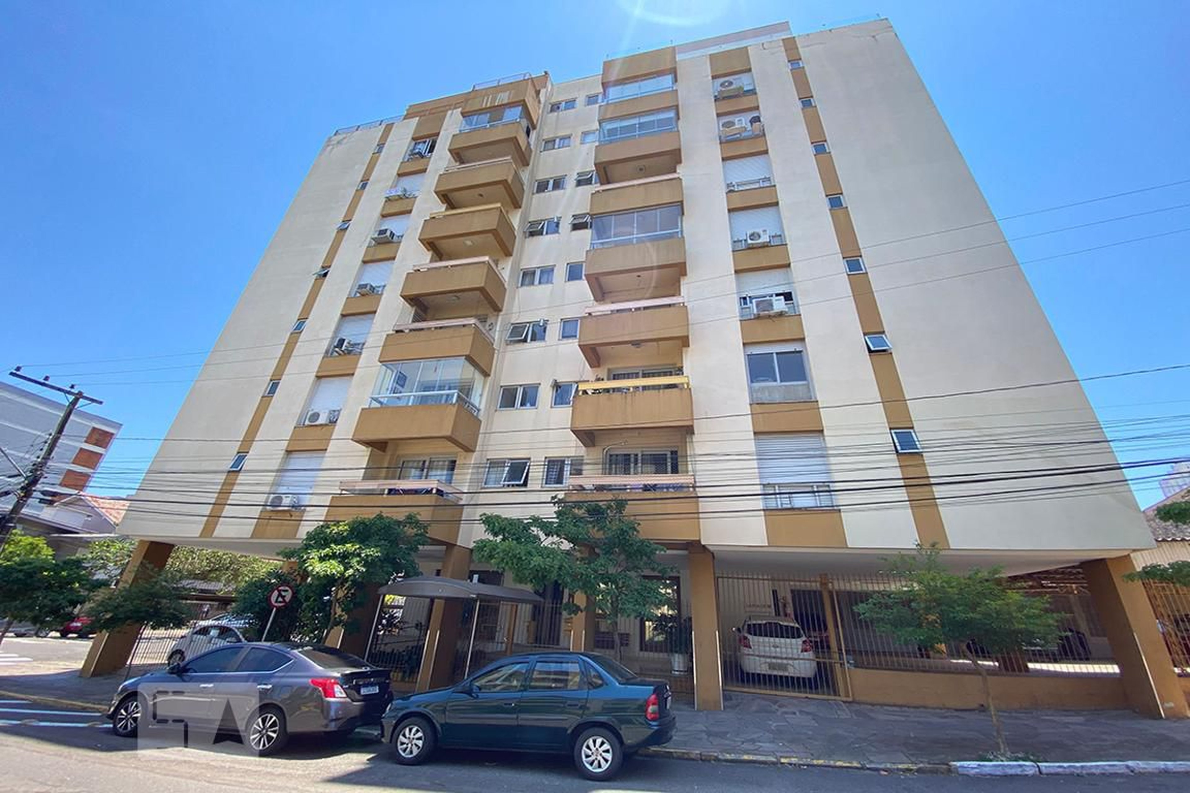 Fachada do Condomínio Condomínio em Rua Tapes, 1300