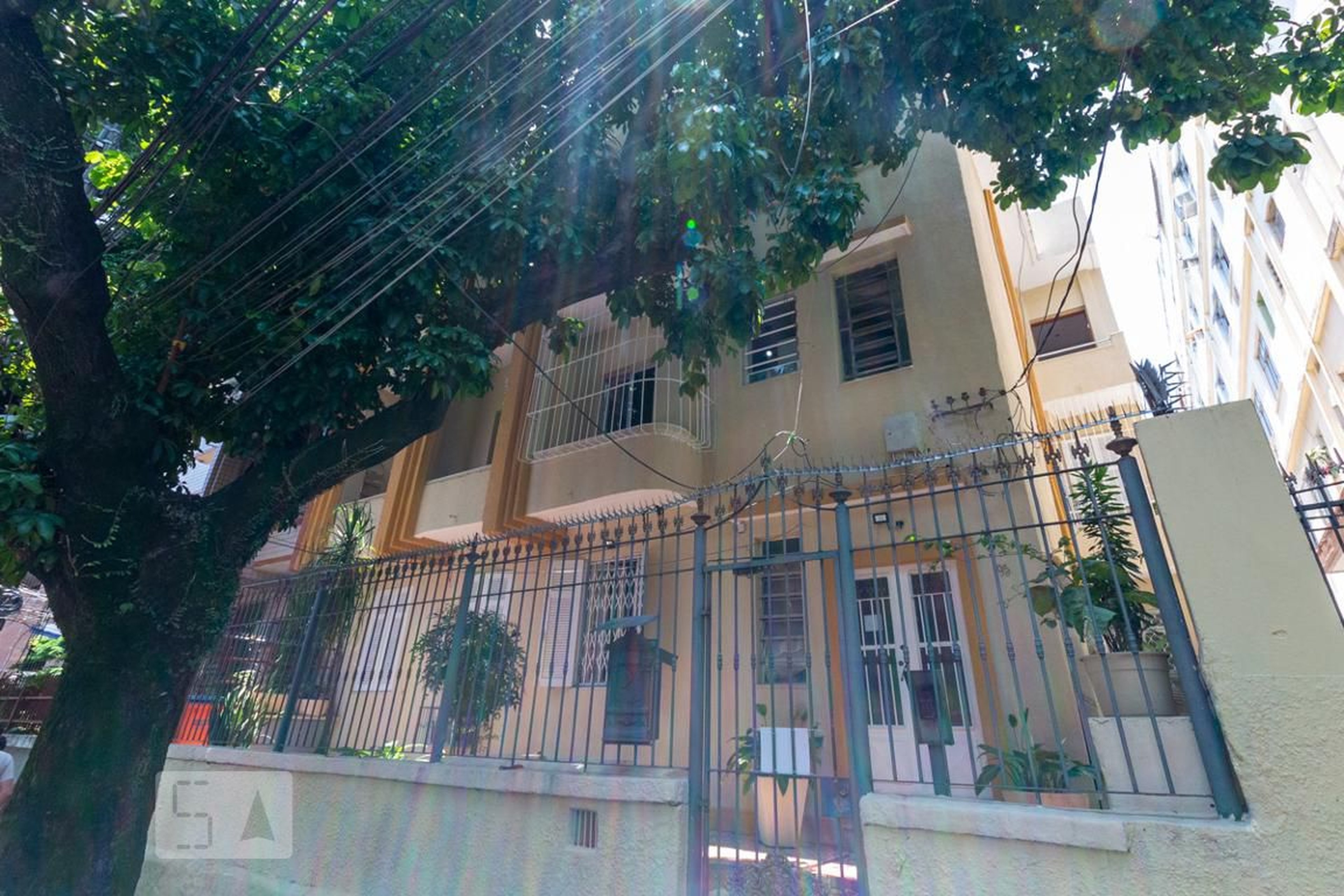 Fachada Edifício Desembargador Izidro 95