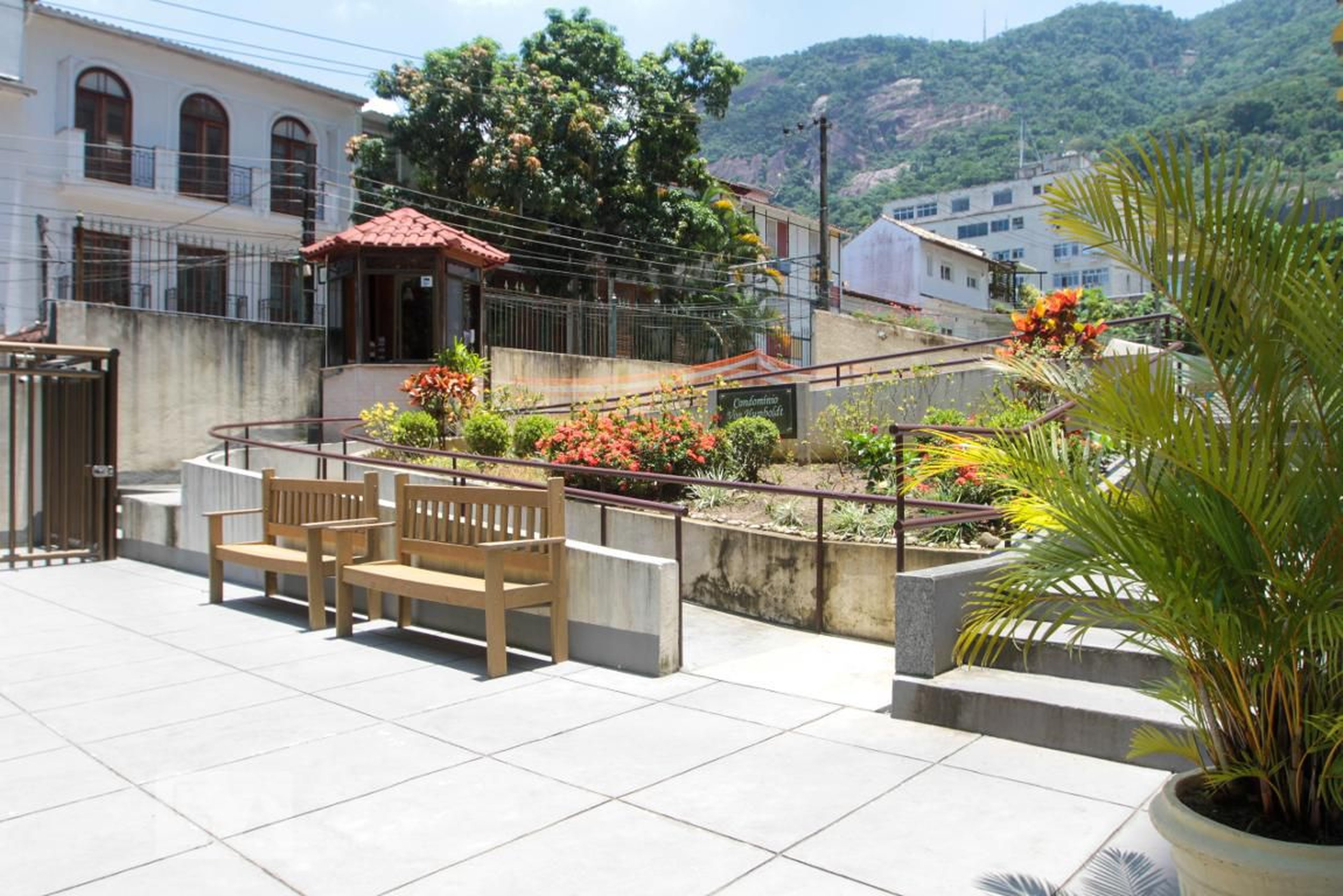 Entrada do Prédio - Von Humboldt