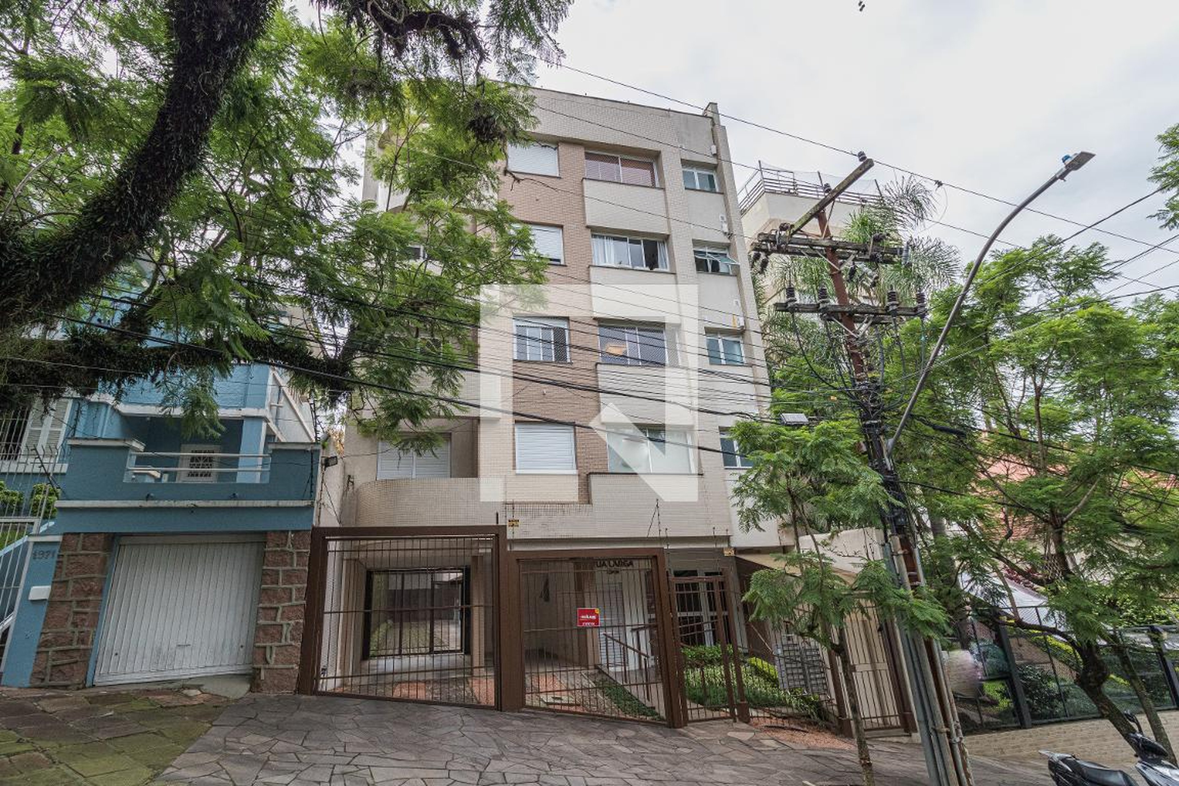 Fachada do Prédio Condomínio Rua Larga