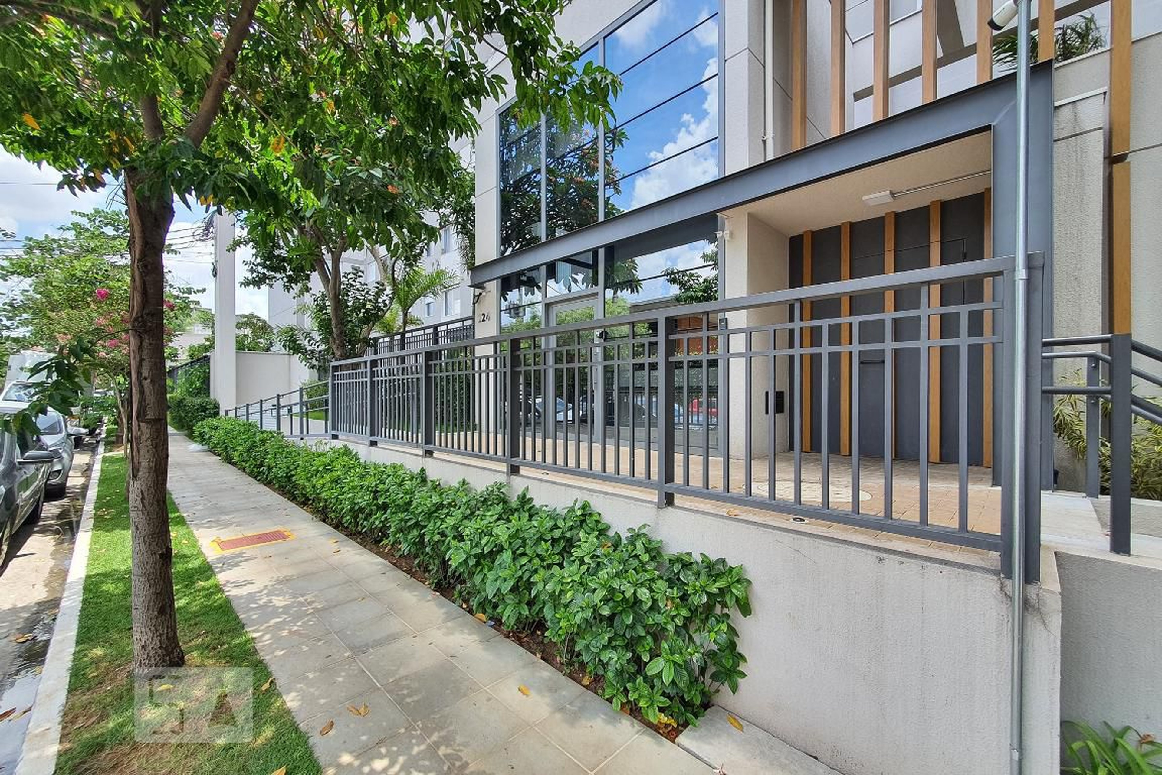 Fachada Condomínio em Rua François Coty, 299