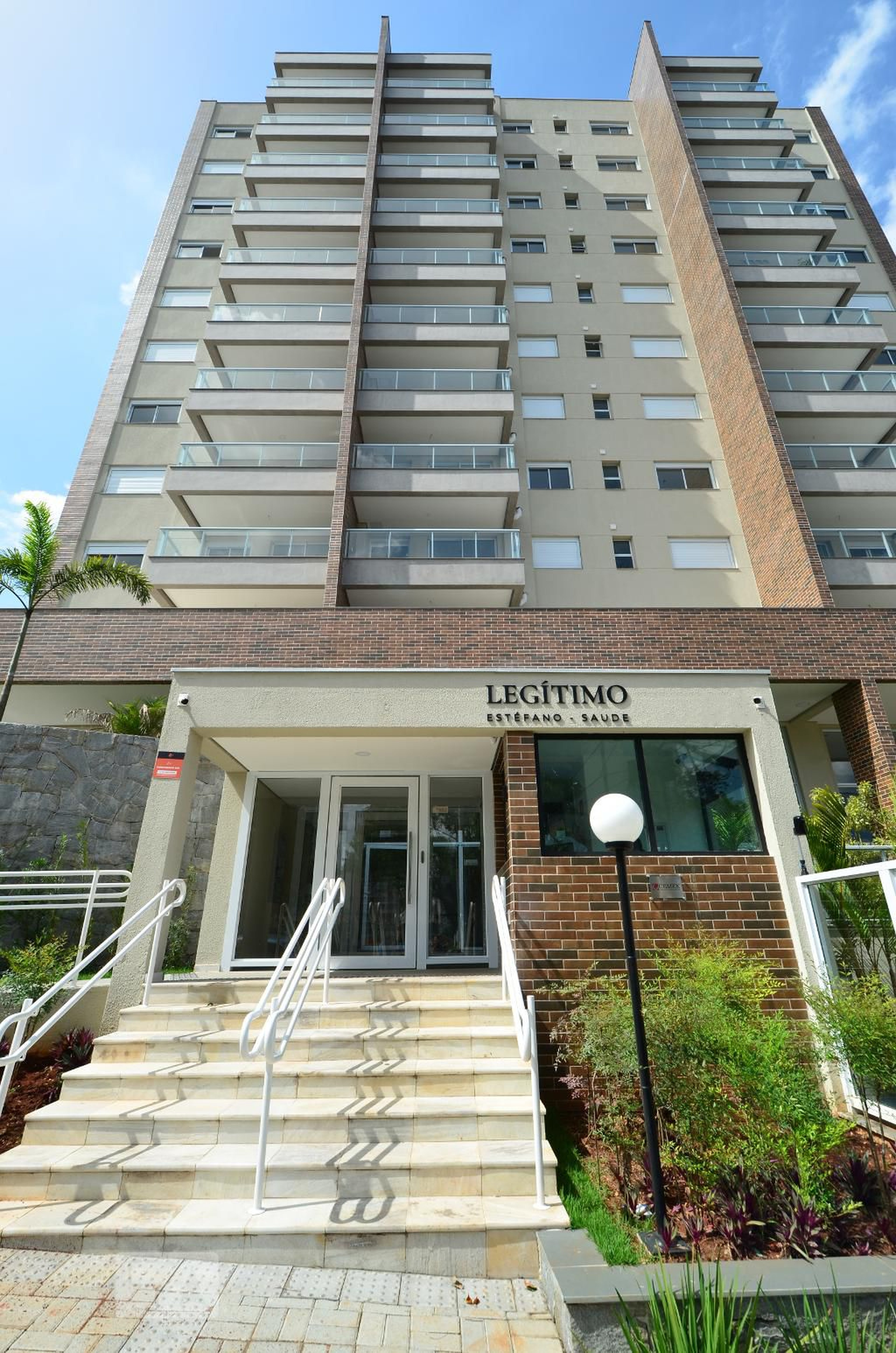 Fachada do Prédio Condomínio em Rua Pereira Estéfano, 265