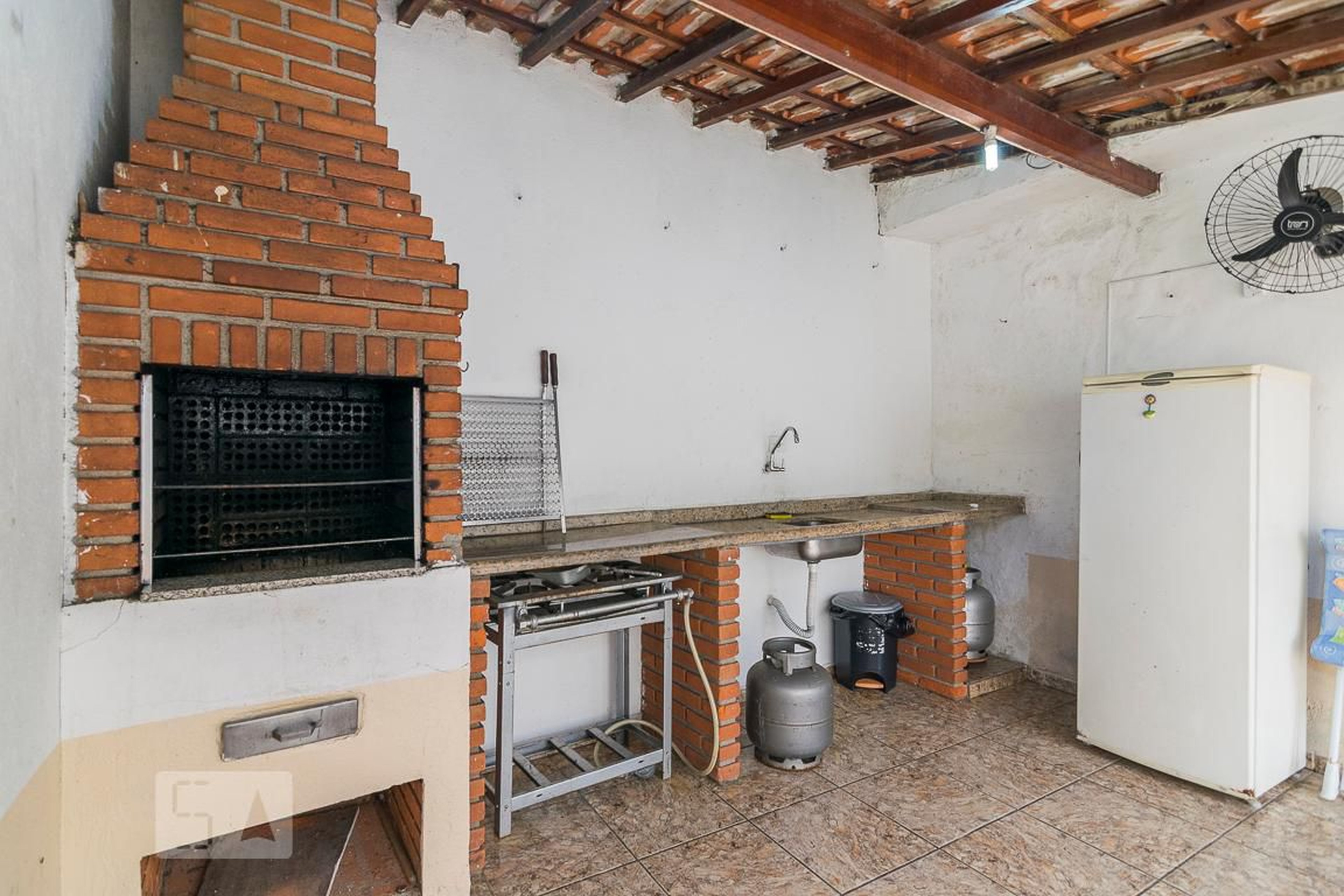 Churrasqueira - Residencial Parque Royal