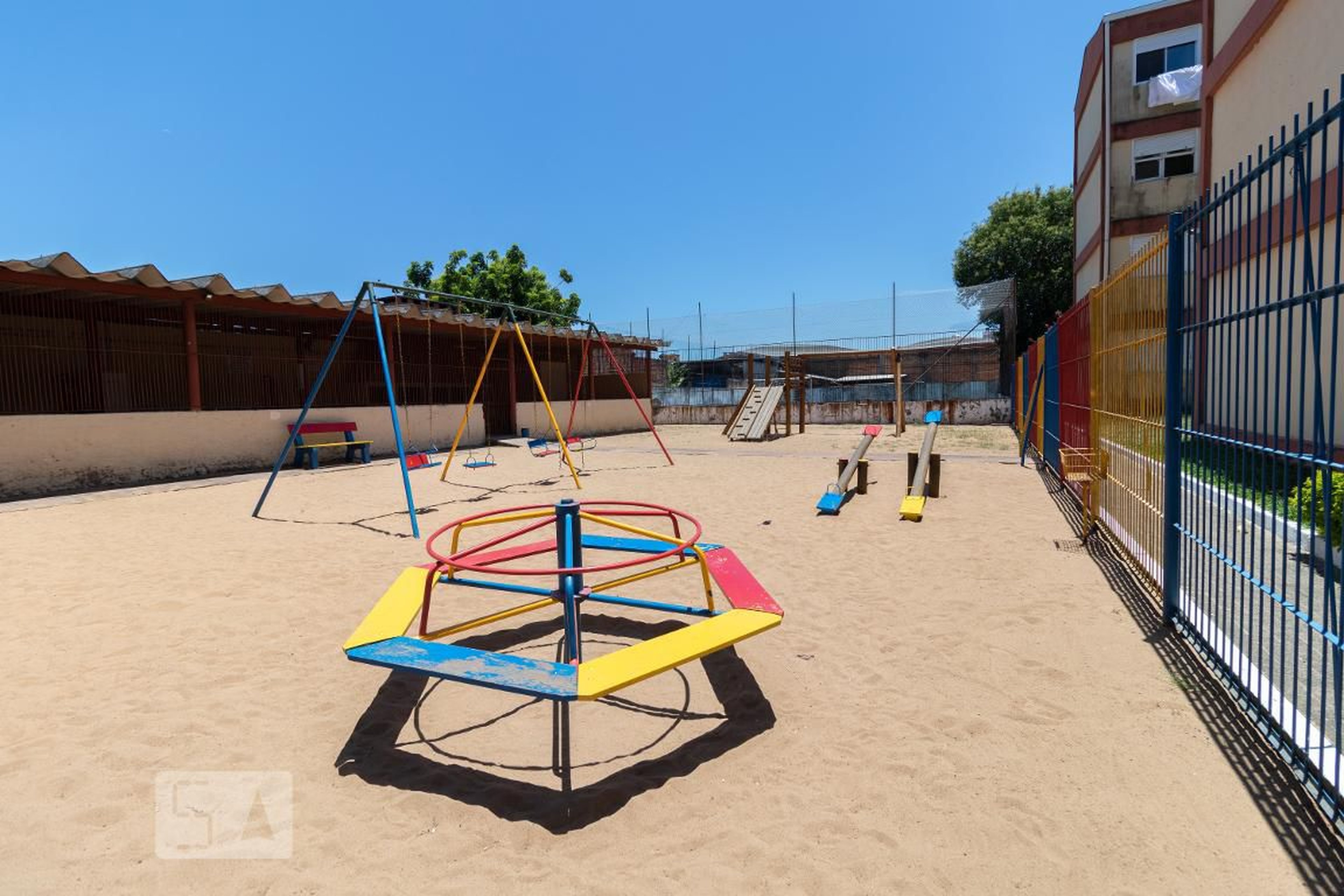 Playground - Pereira Neto