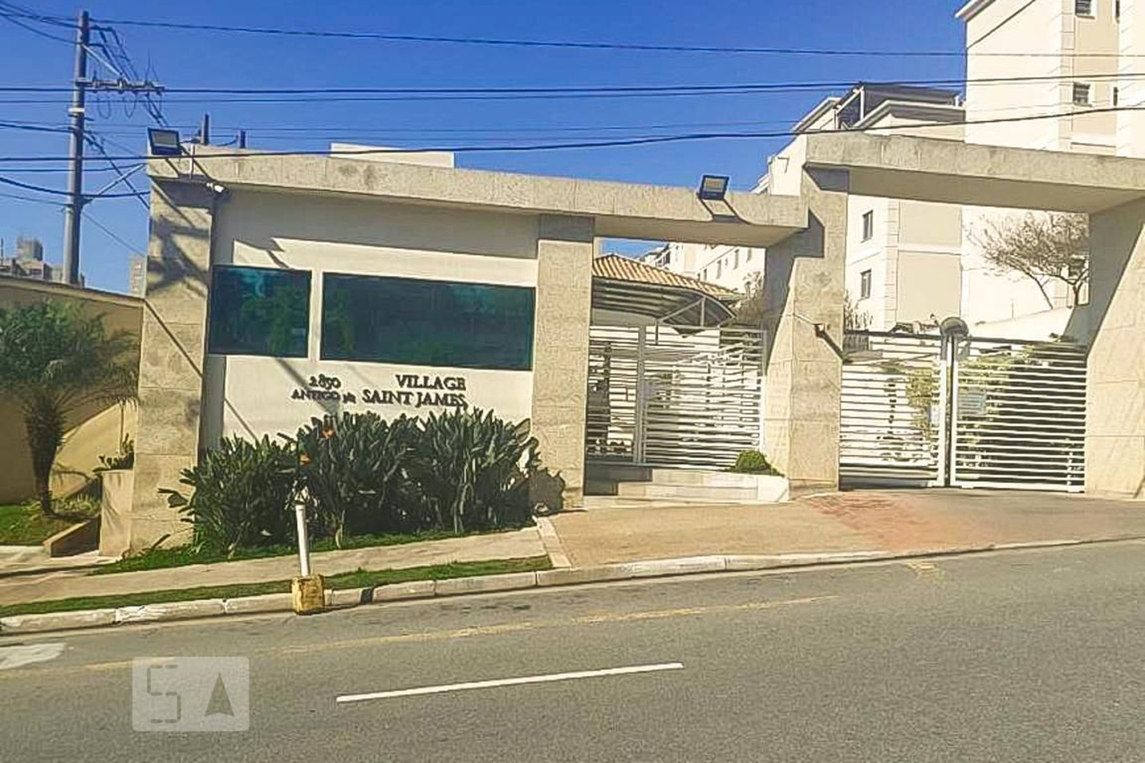 Fachada do Condomínio Residencial Village Saint James