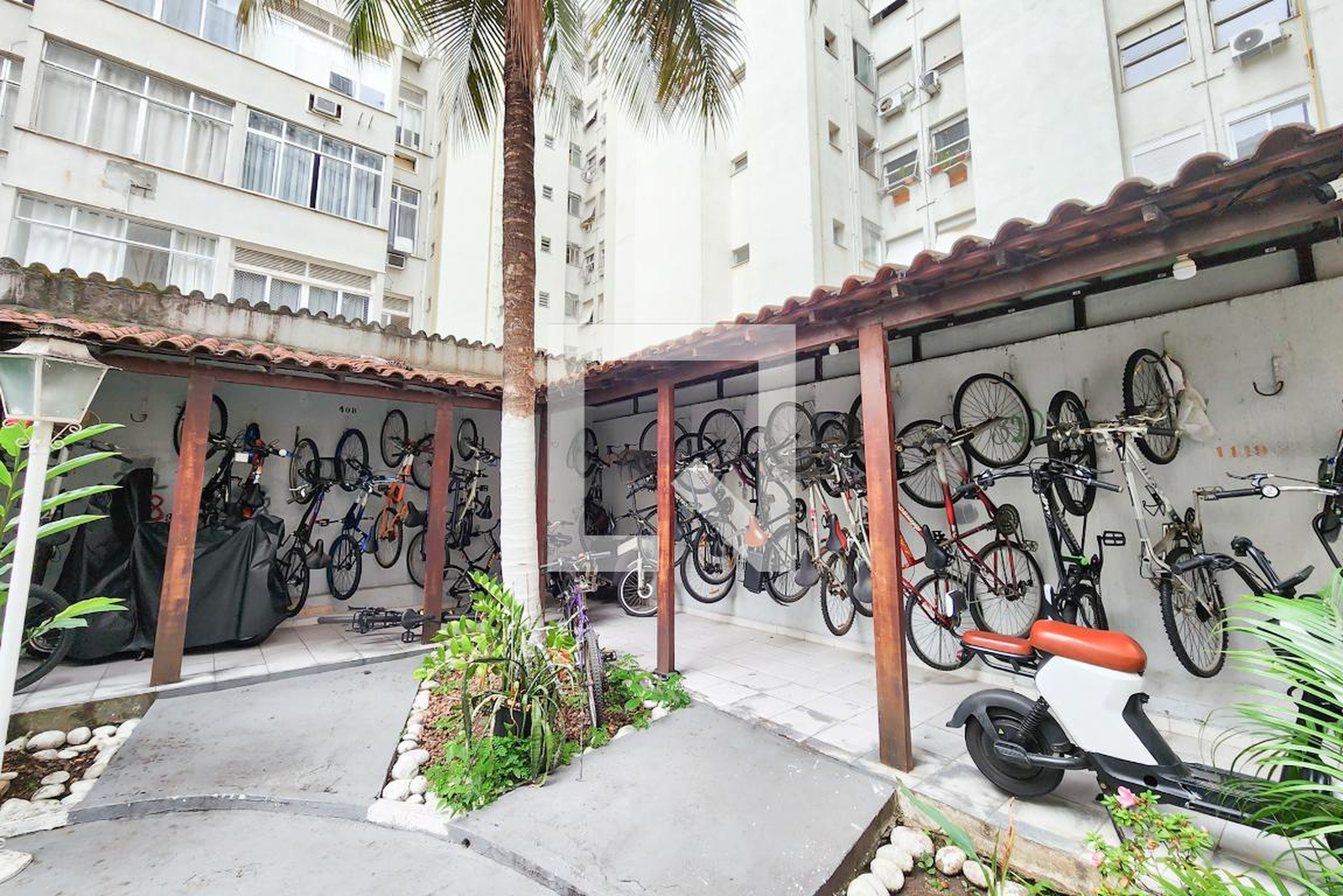 Bicicletário - Edificio Terezinha Gladys