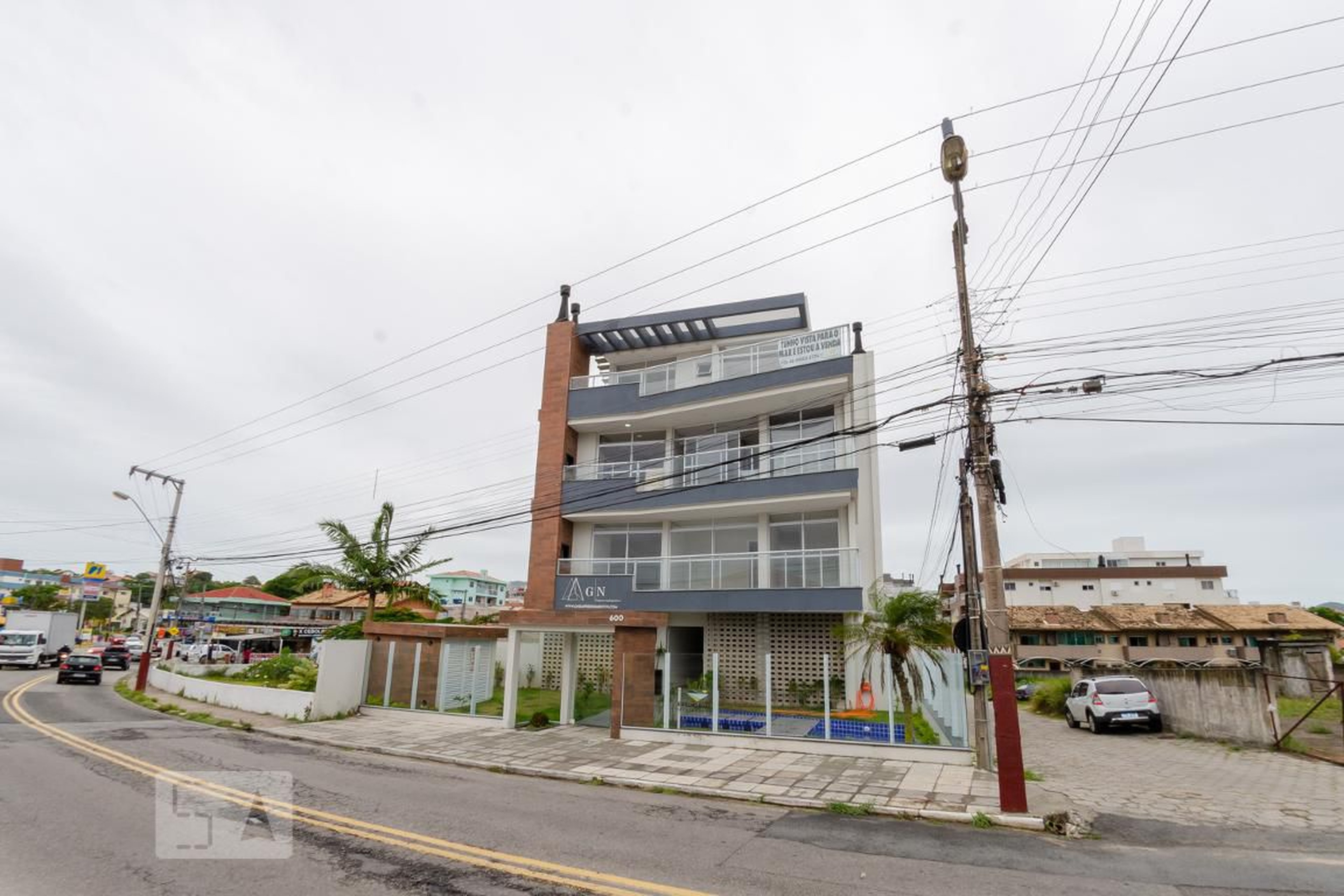 Fachada Residencial Espelho D'Água