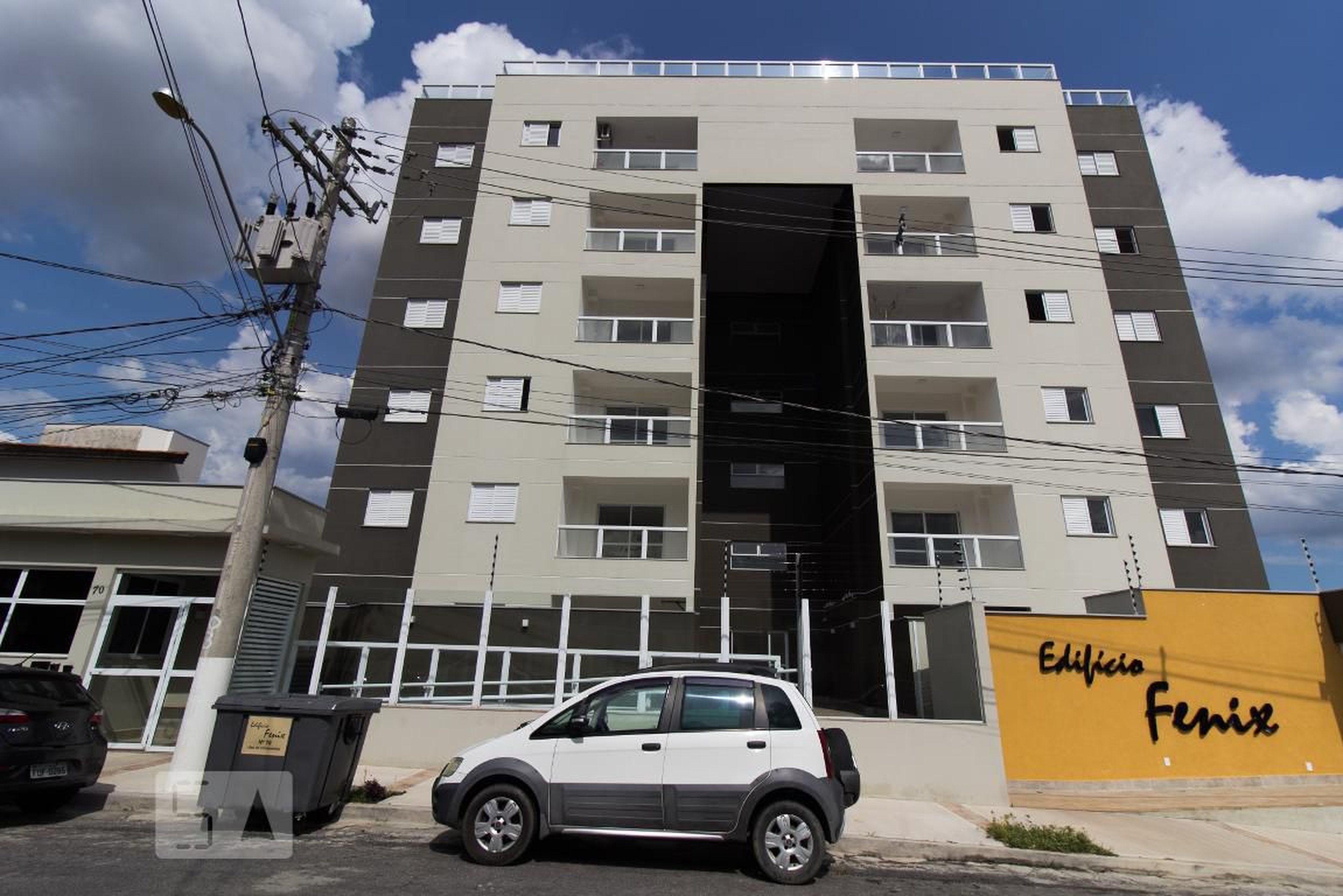 Fachada Condomínio em Rua José Herrera Higuera, 75