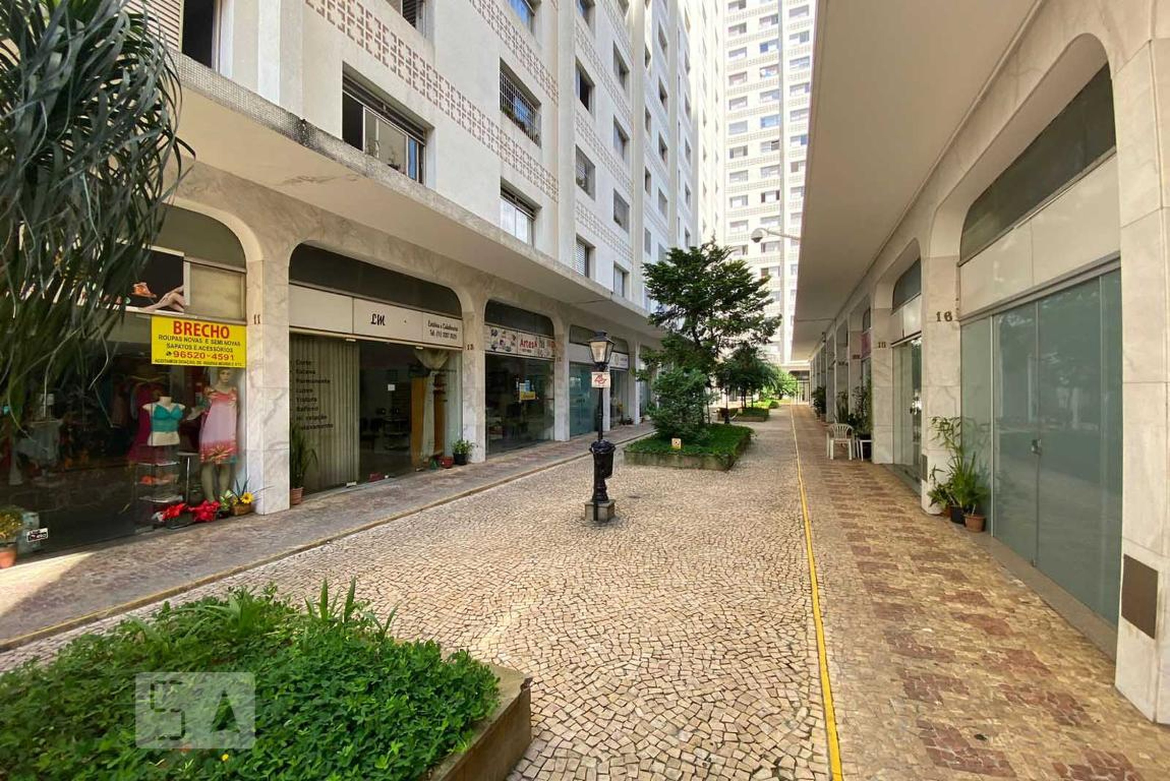 Area Comum - Conjunto Residencial Governador