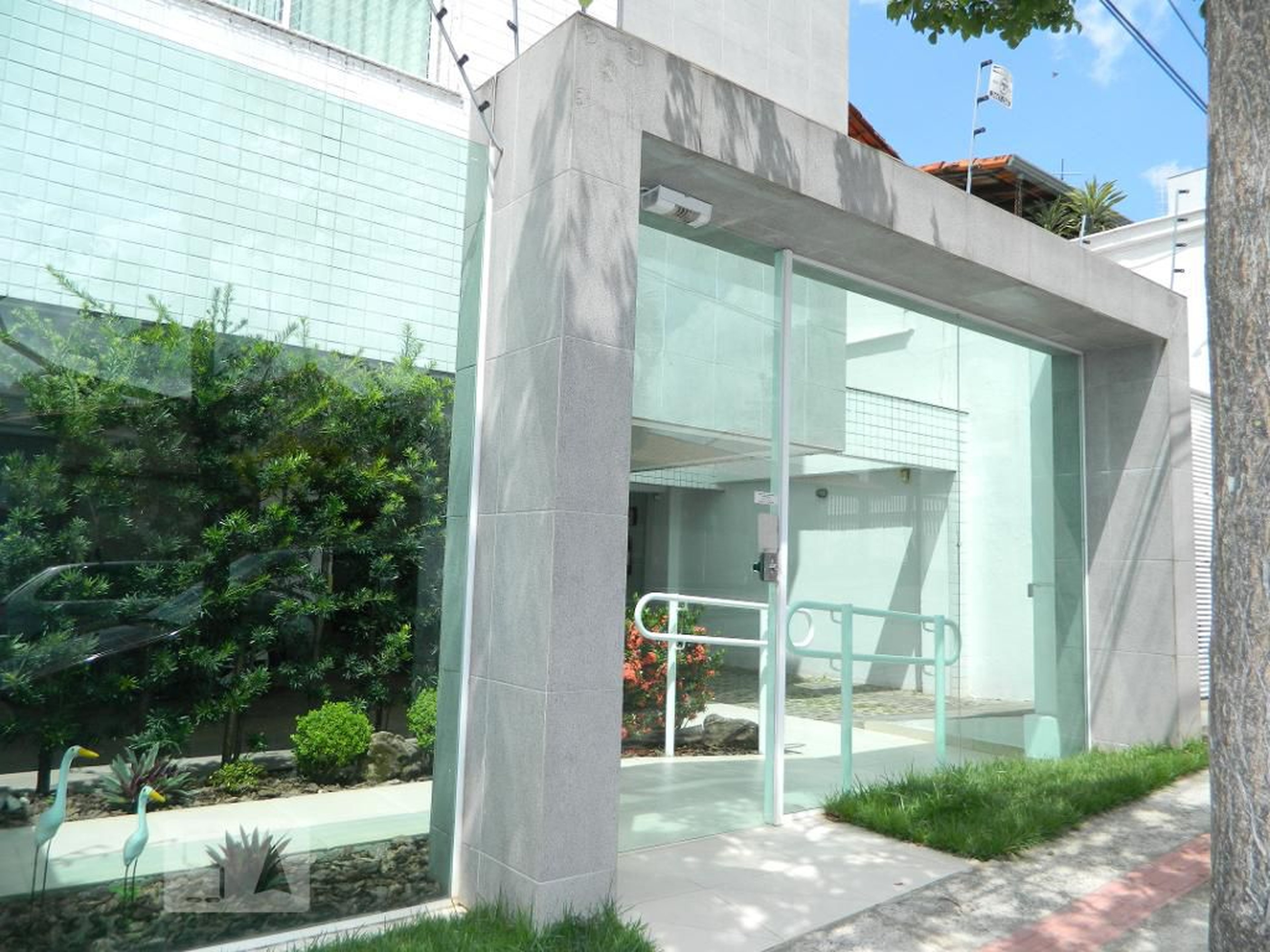 Fachada do Condomínio Condomínio Lagoa de Itapoa