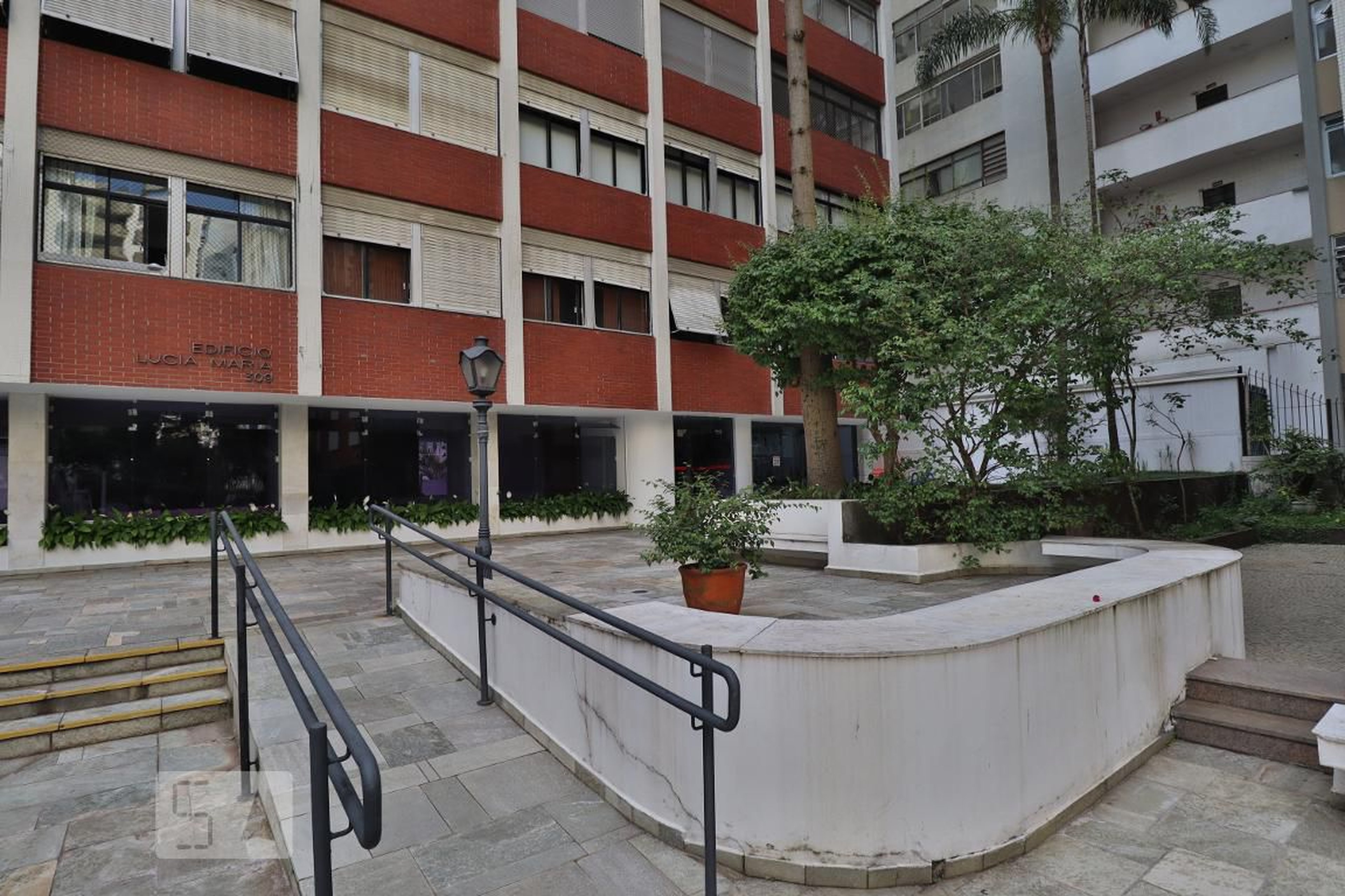 Entrada - Lucia Maria