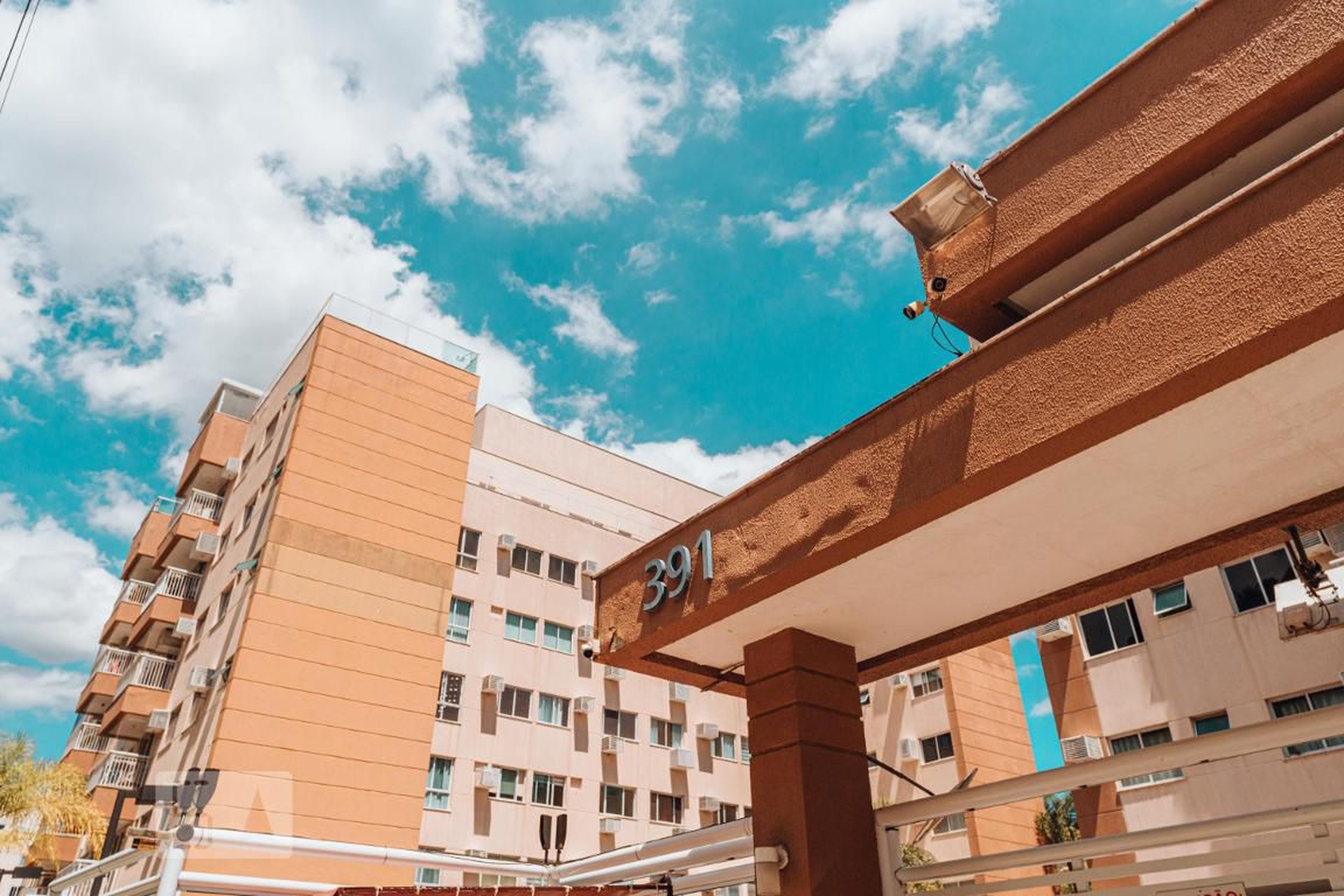 Fachada do Condomínio Condomínio Viva Pendotiba