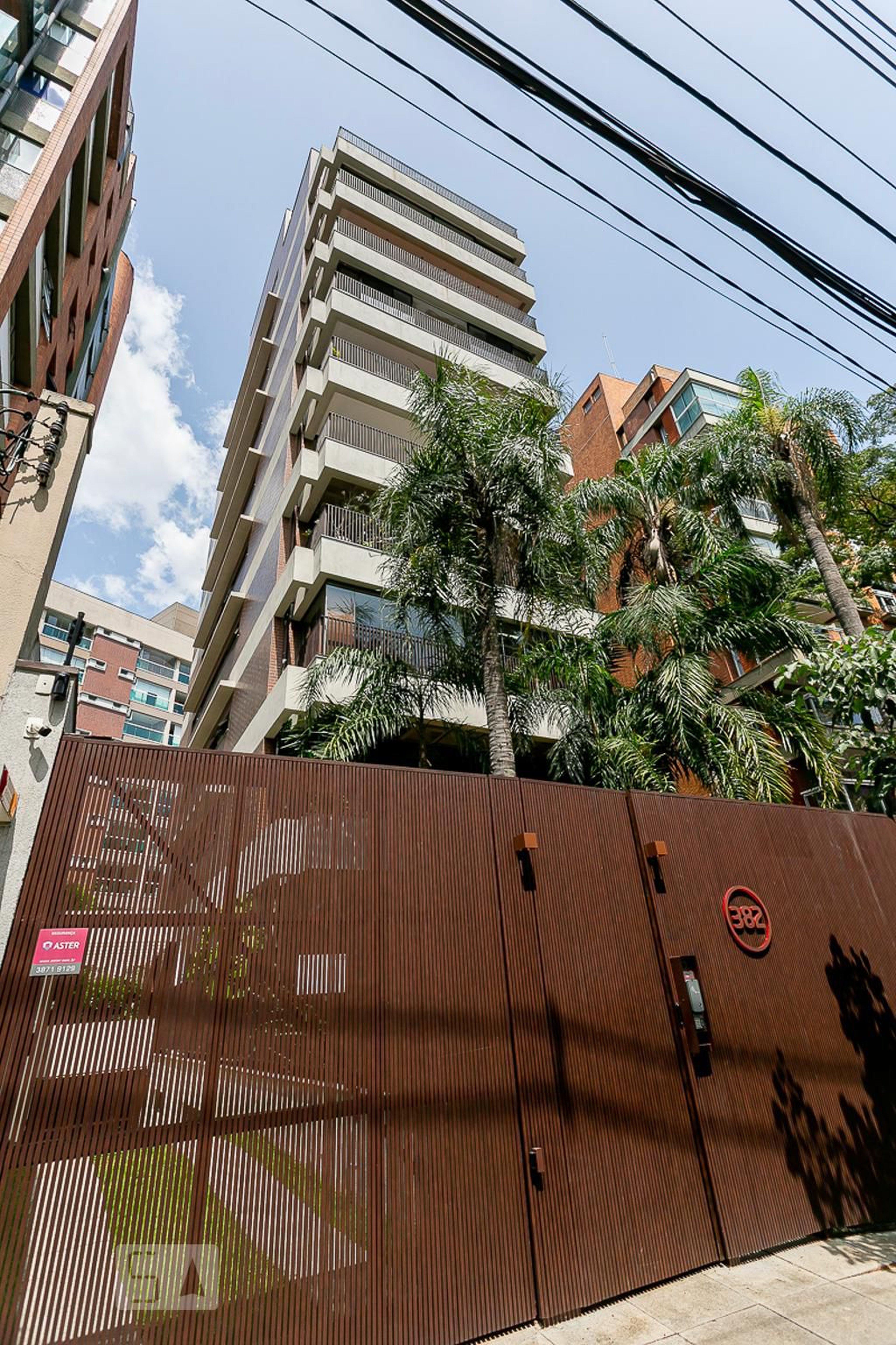 Fachada Condomínio em Rua Morás, 382