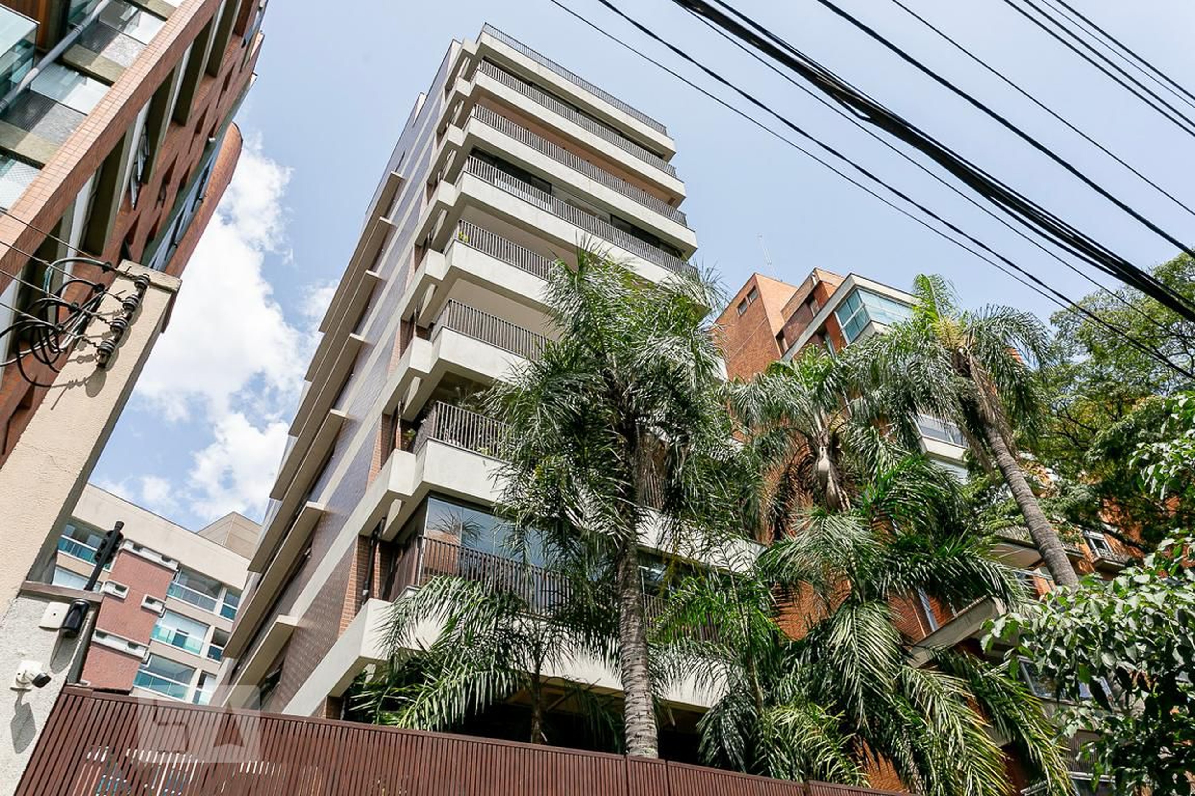 Fachada Condomínio em Rua Morás, 382