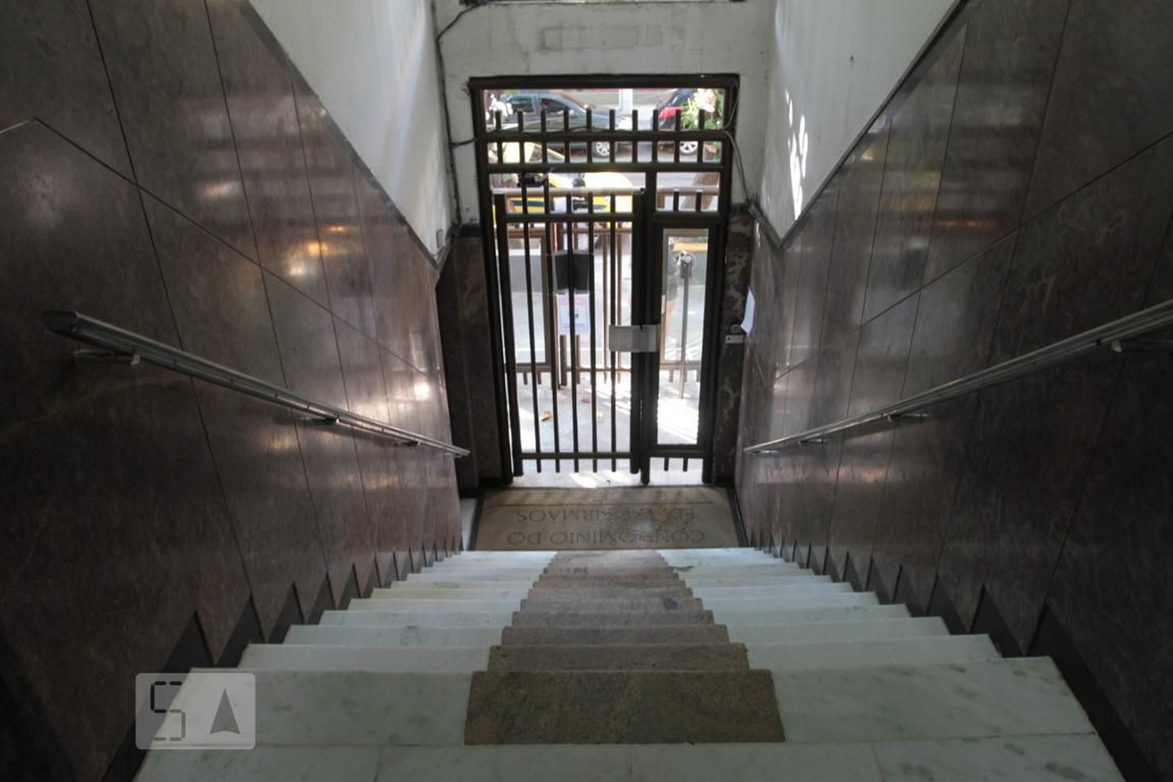 Entrada do Prédio - Edificio Tres Irmaos