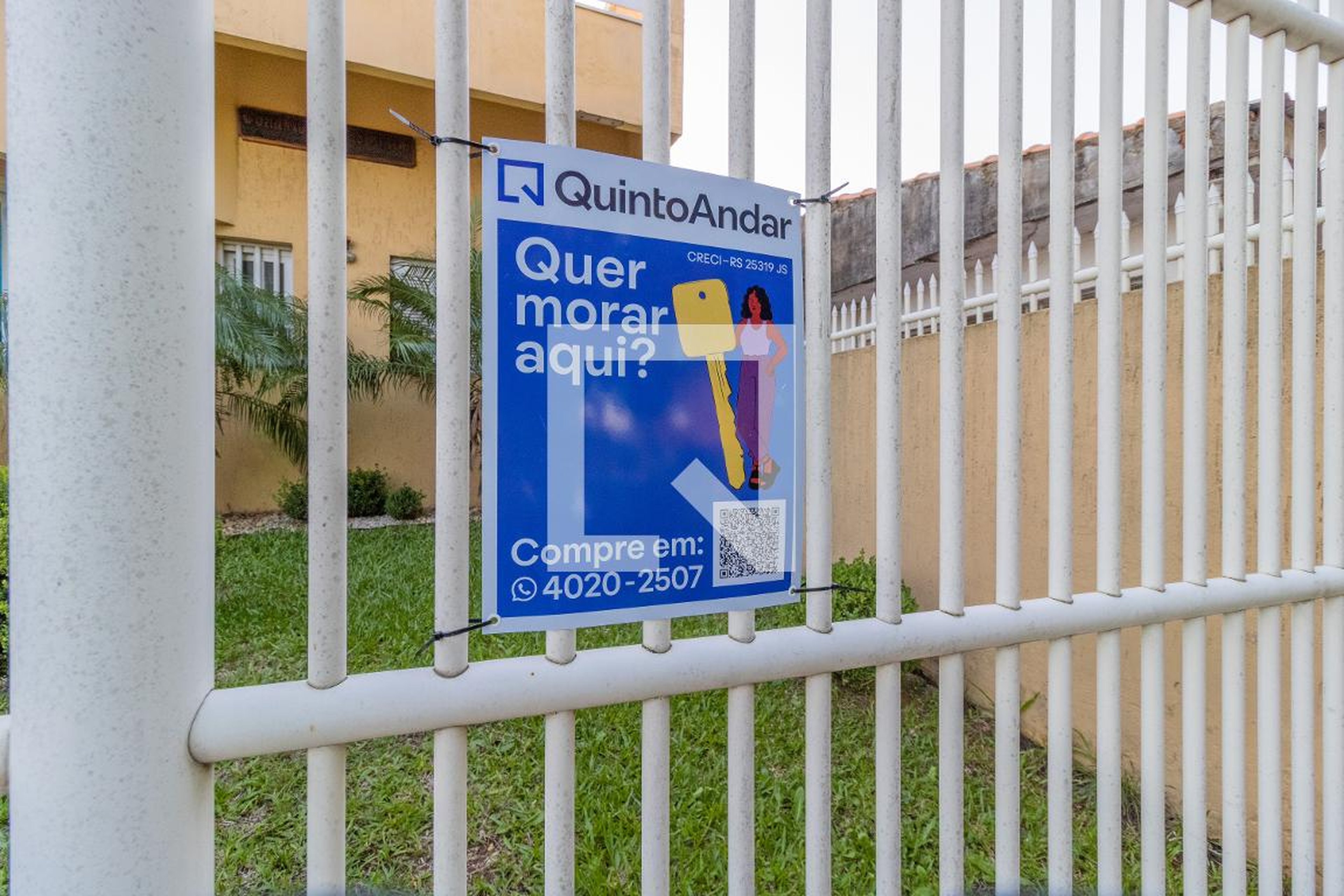 Fachada do condomínio Condomínio em Rua Conde de Porto Alegre, 1569