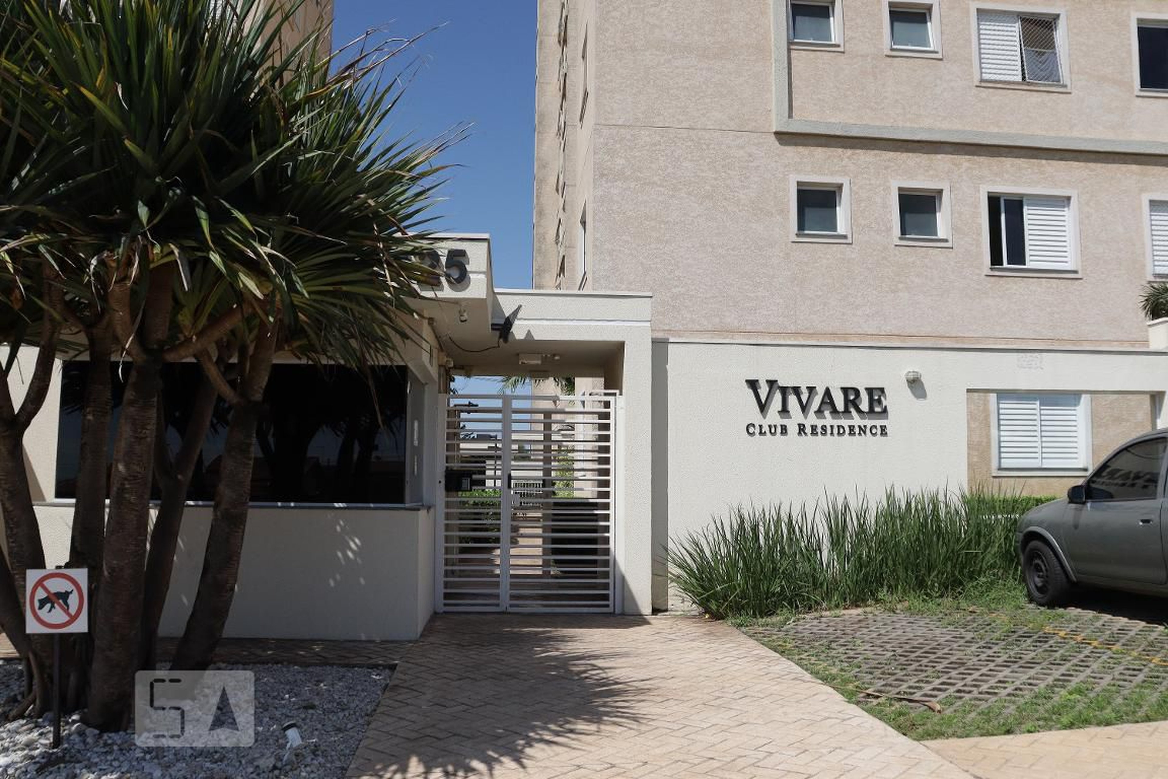 Fachada do Condomínio Condomínio Vivare Club Residence