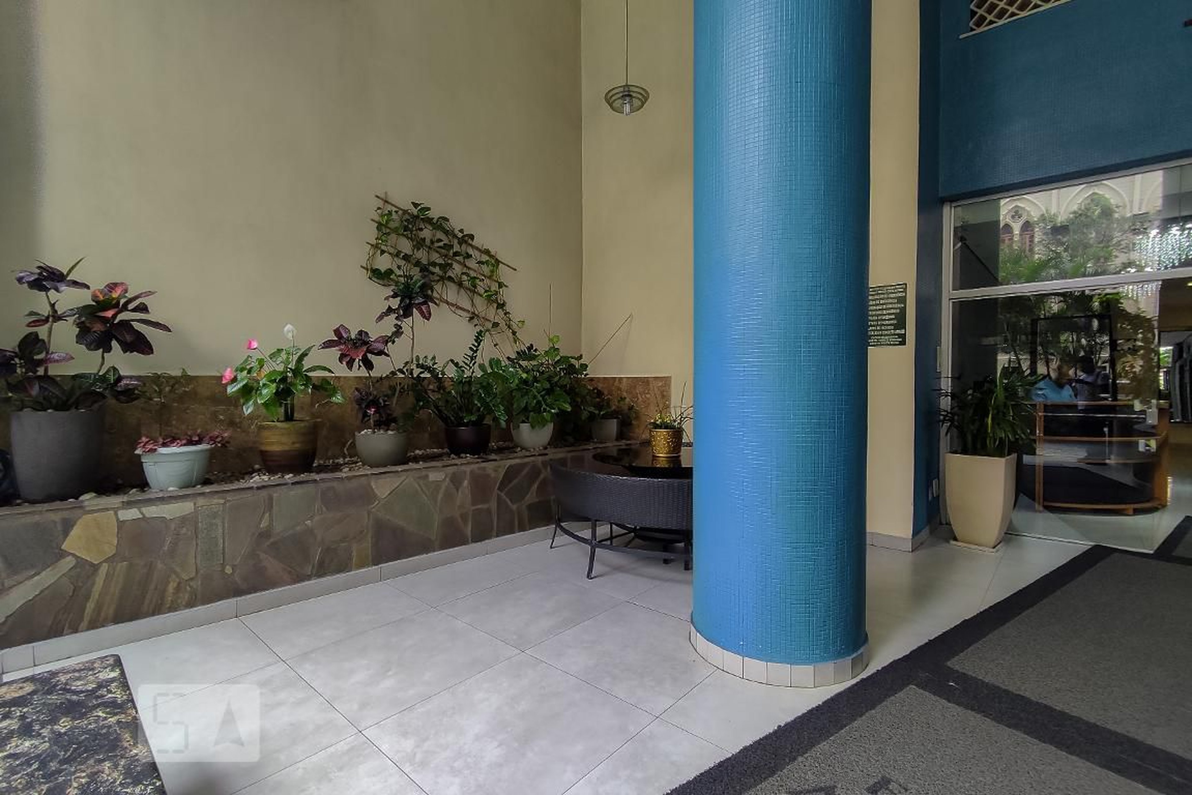 Entrada - Edifício Argélia